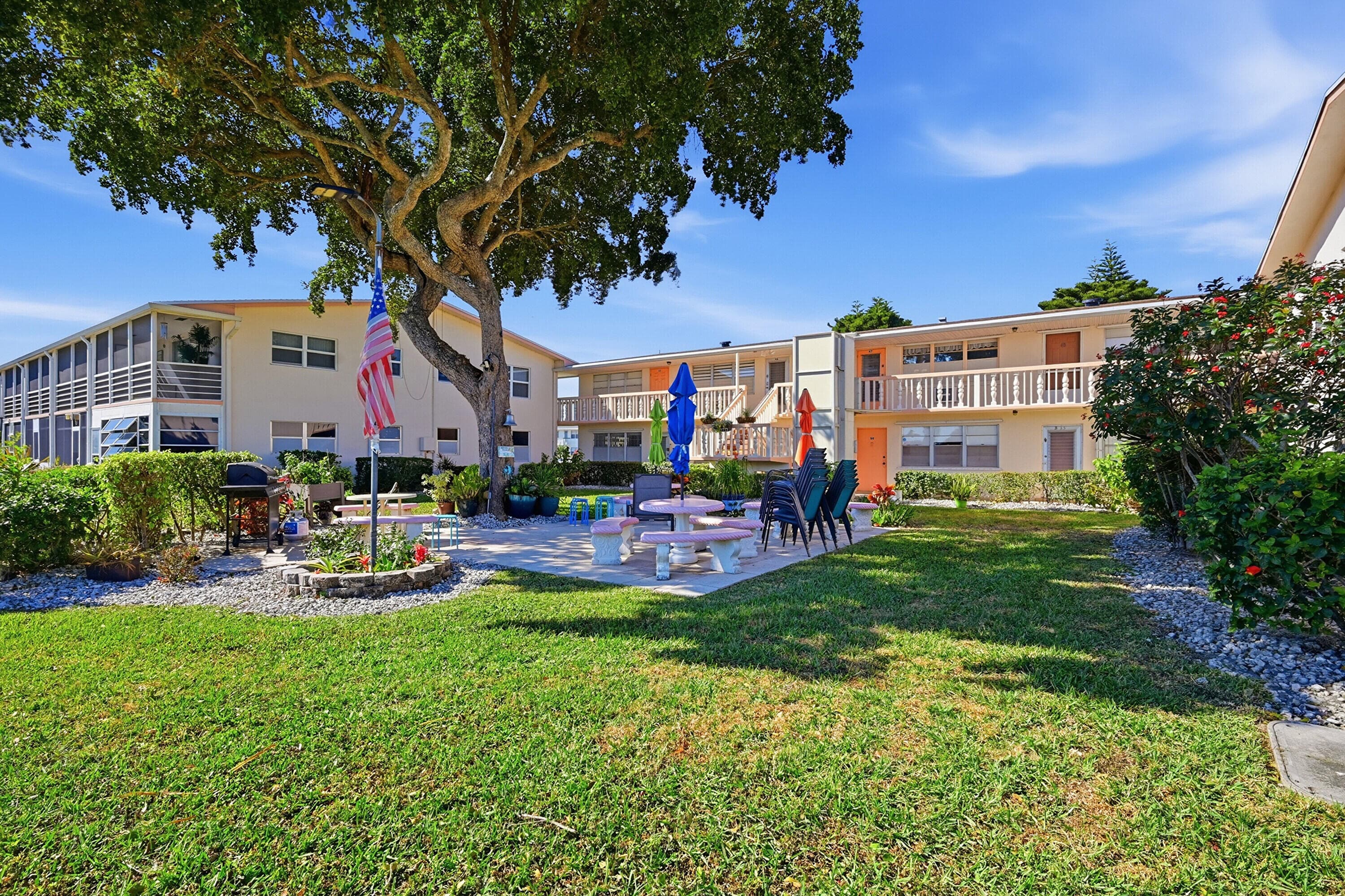 47 Berkshire B Crescent B, West Palm Beach, FL 33417 — photo 18 of 25
