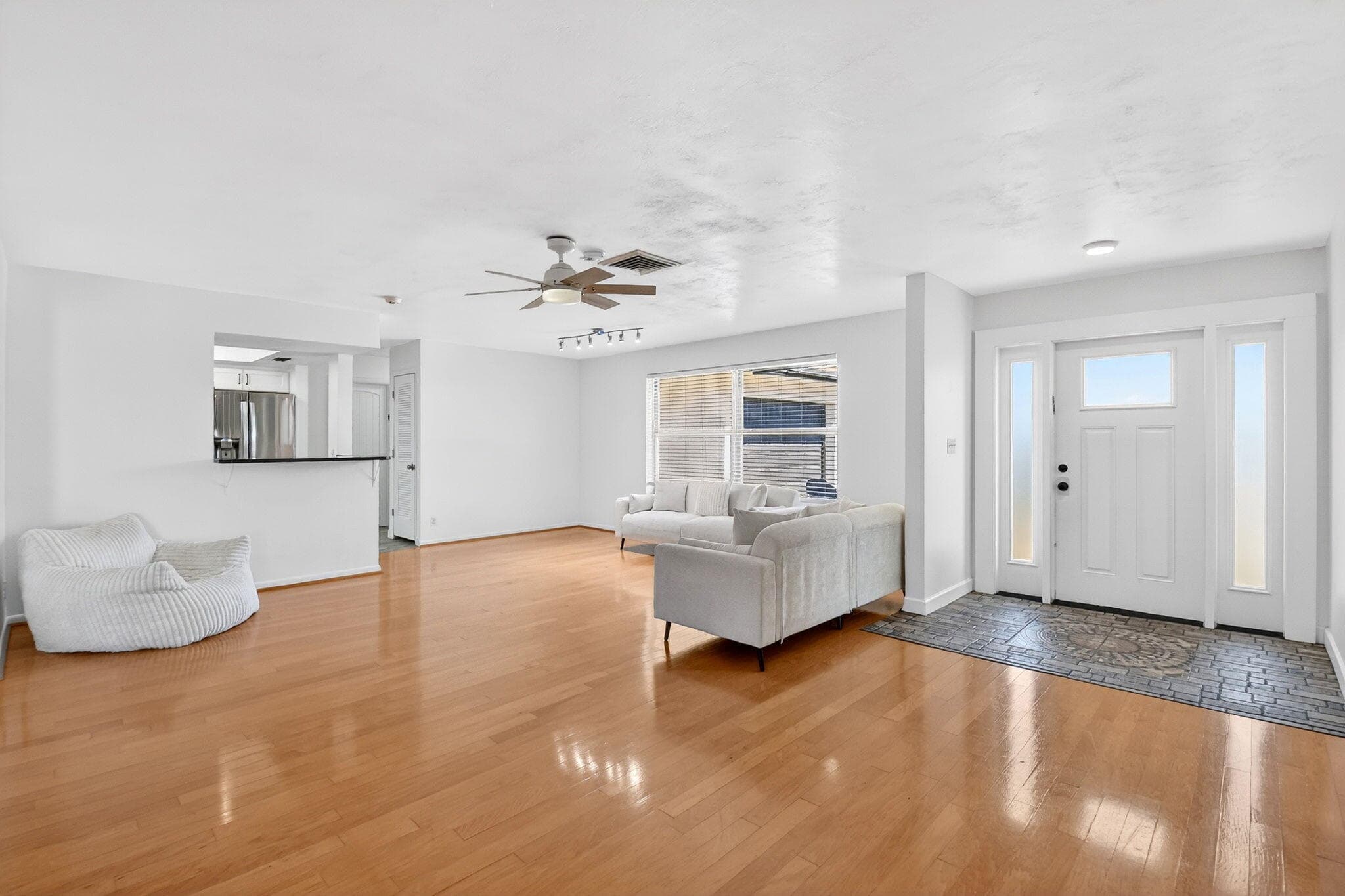 3651 Palm Drive, Riviera Beach, FL 33404 — photo 12 of 61