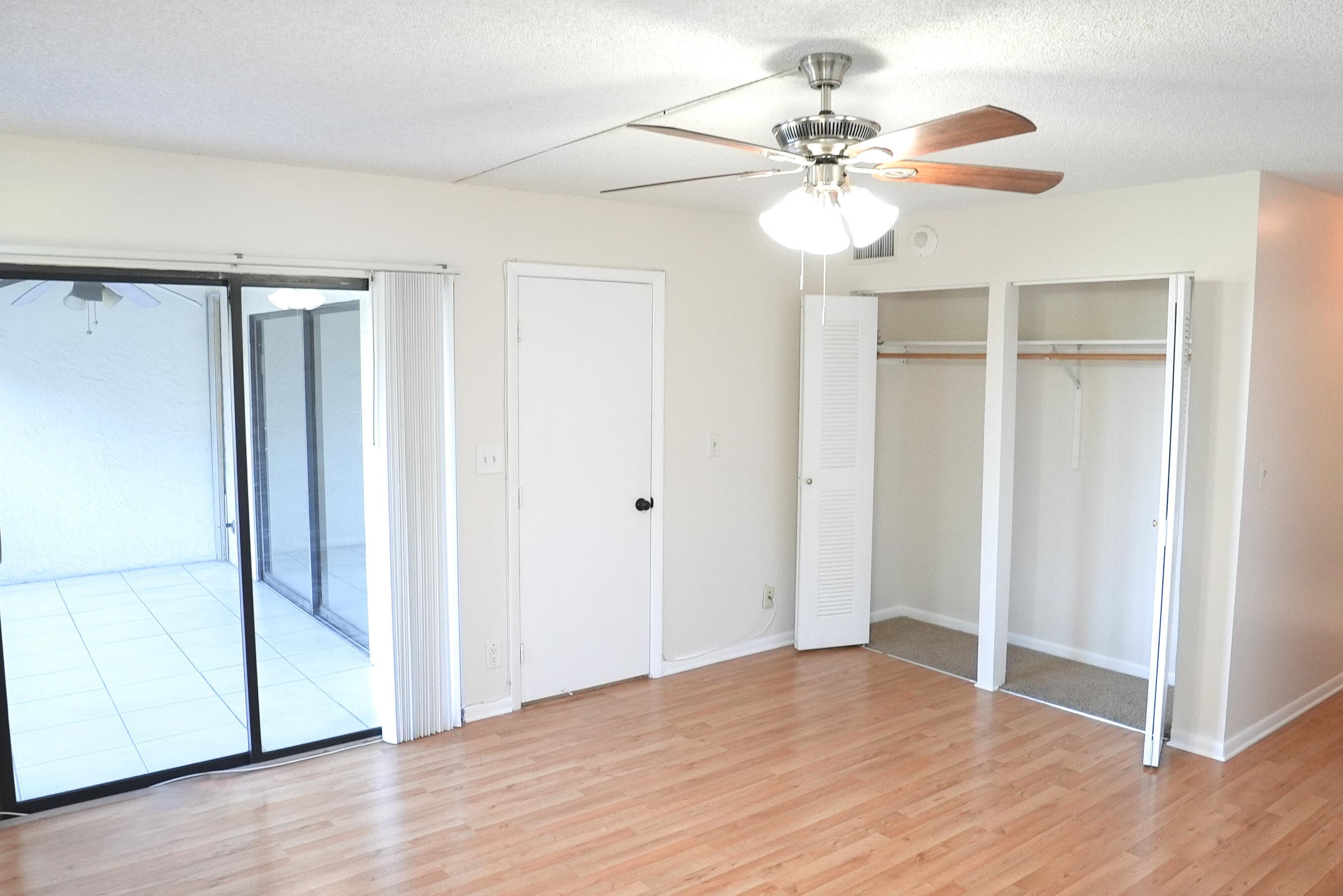 2112 S Cypress Bend Drive 404, Pompano Beach, FL 33069 — photo 12 of 24