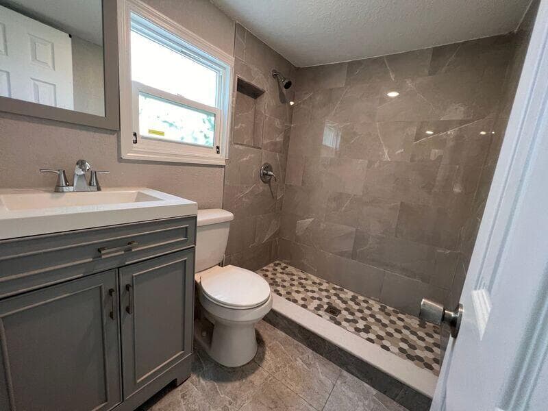 718 W 7th Street 2, Riviera Beach, FL 33404 — photo 6 of 21