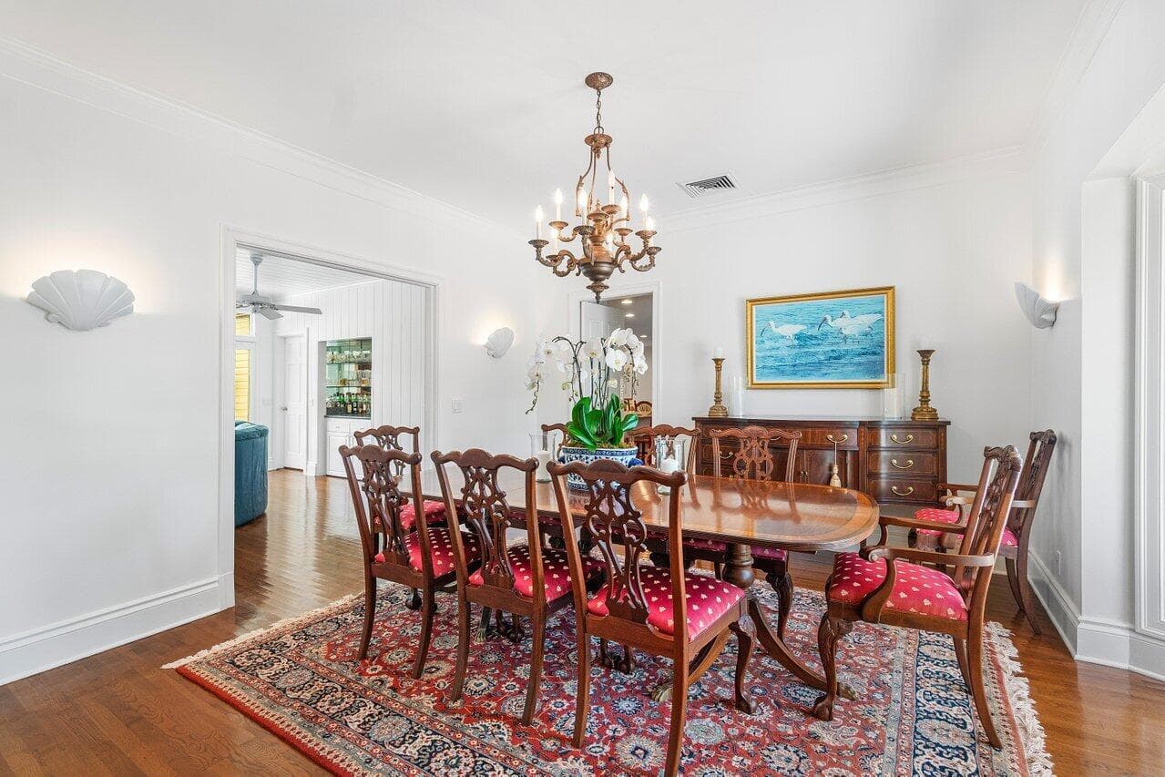 240 Miraflores Drive, Palm Beach, FL 33480 — photo 8 of 23