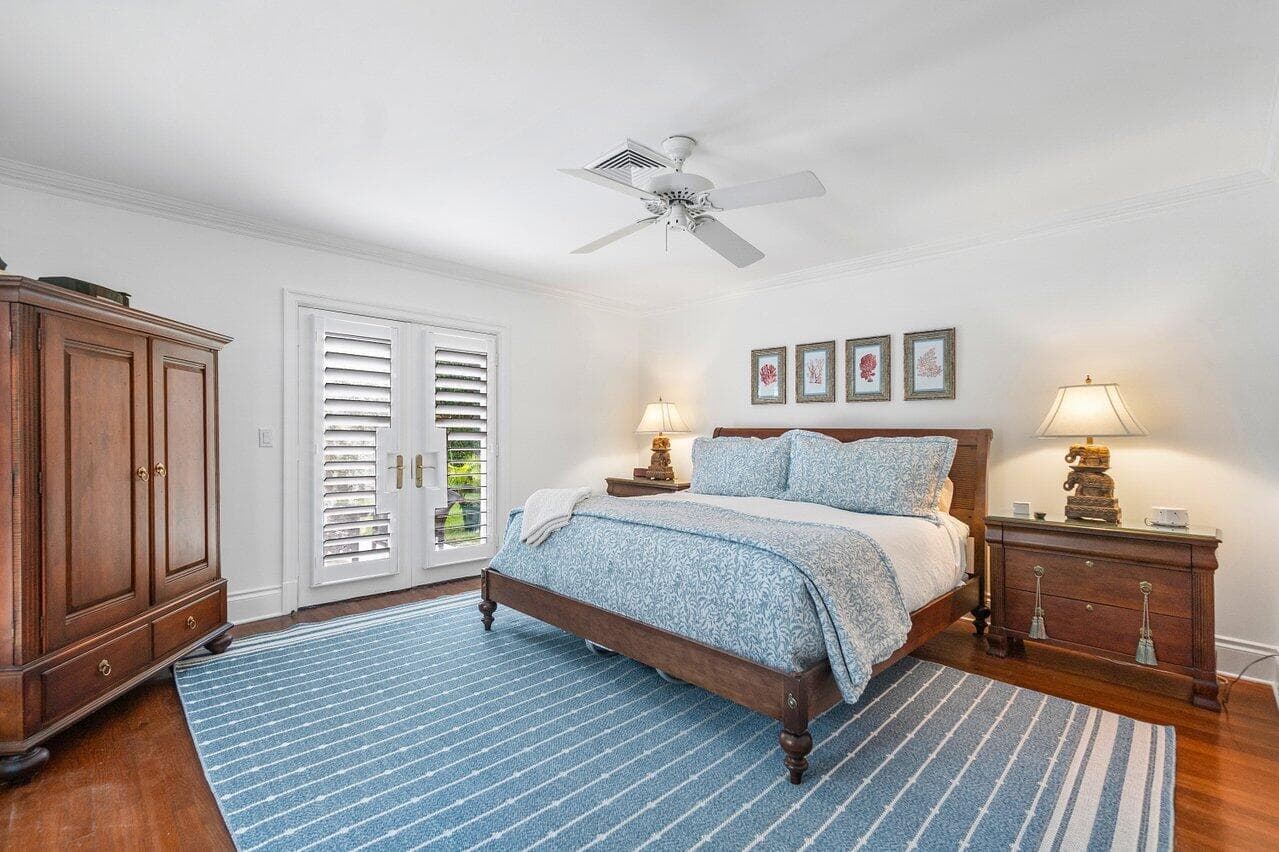 240 Miraflores Drive, Palm Beach, FL 33480 — photo 14 of 23