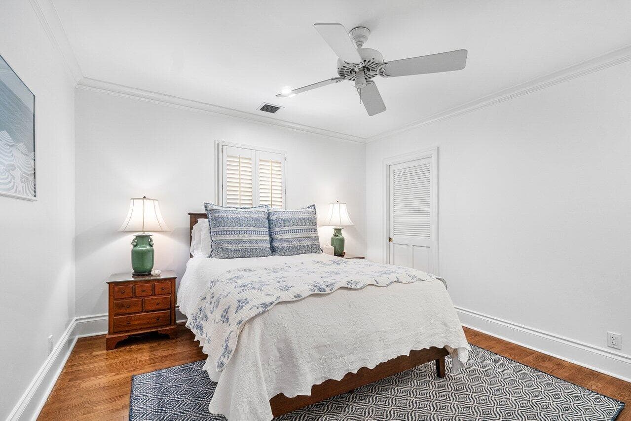 240 Miraflores Drive, Palm Beach, FL 33480 — photo 17 of 23