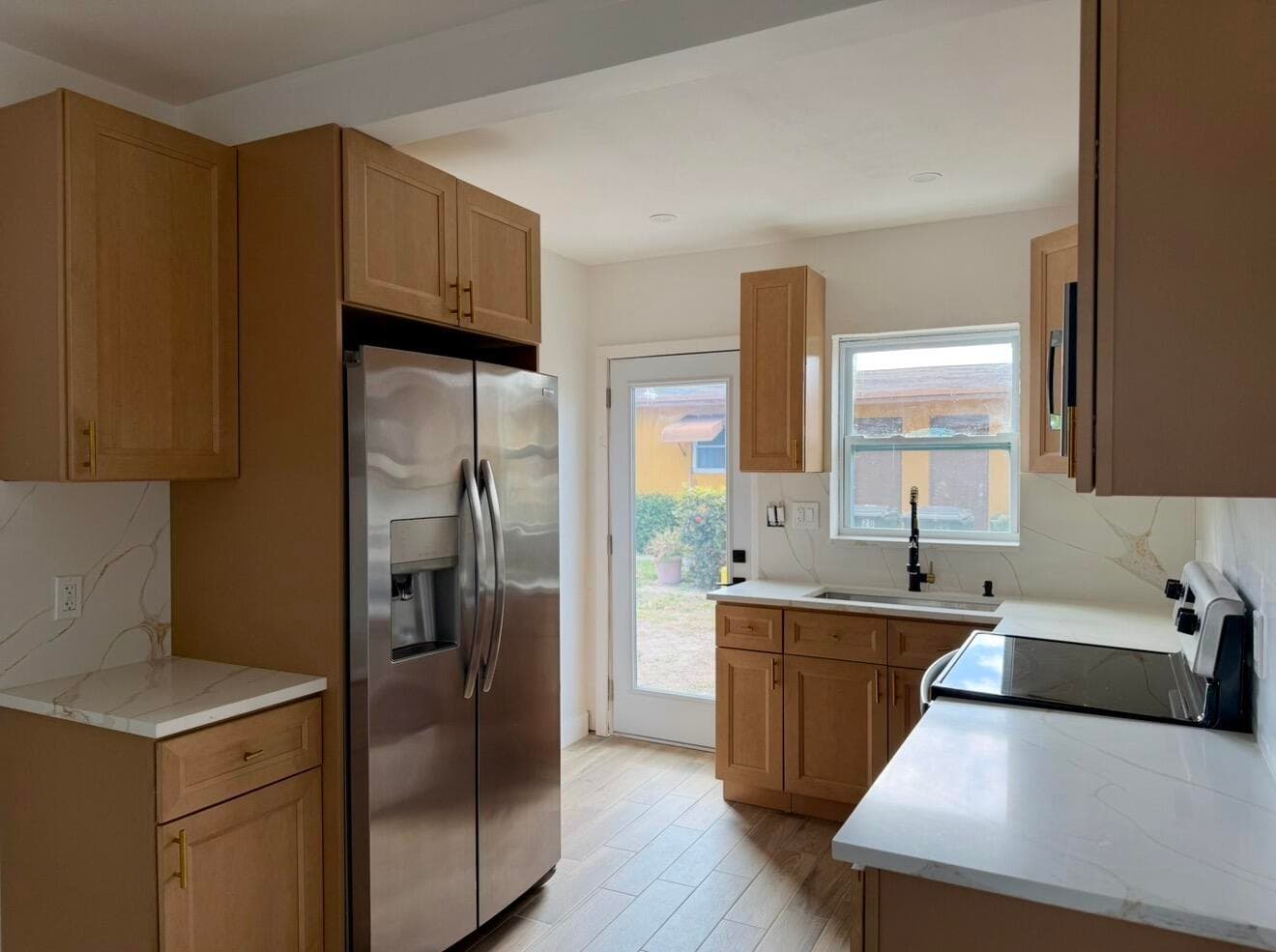 26 SW 10th Avenue, Delray Beach, FL 33444 — photo 10 of 31