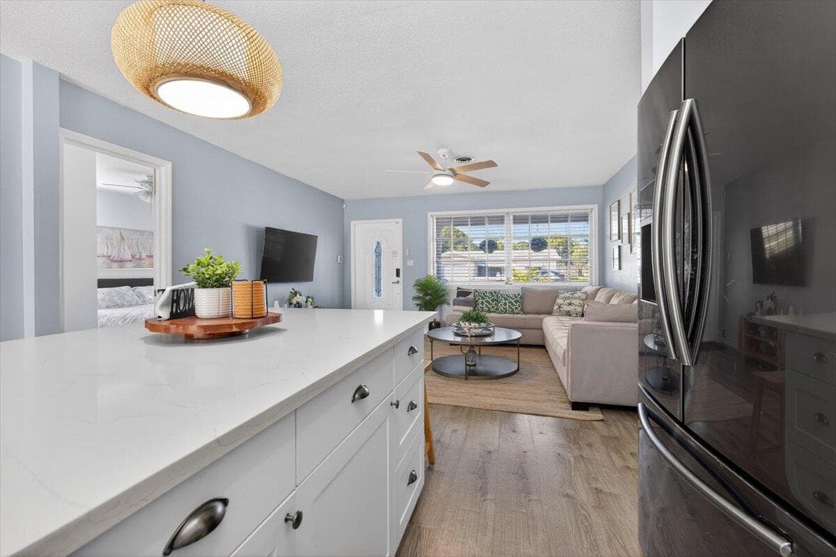 110 NE 30th Street, Pompano Beach, FL 33064 — photo 9 of 31