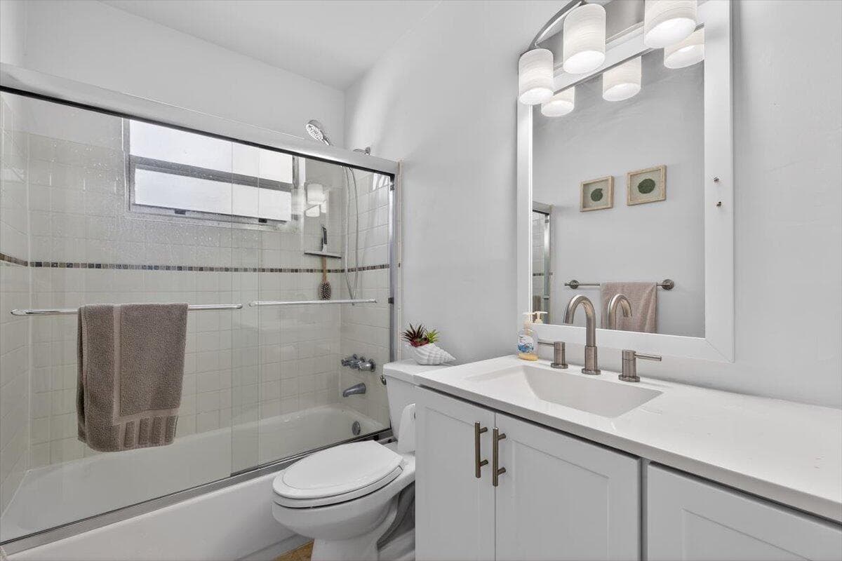 110 NE 30th Street, Pompano Beach, FL 33064 — photo 15 of 31