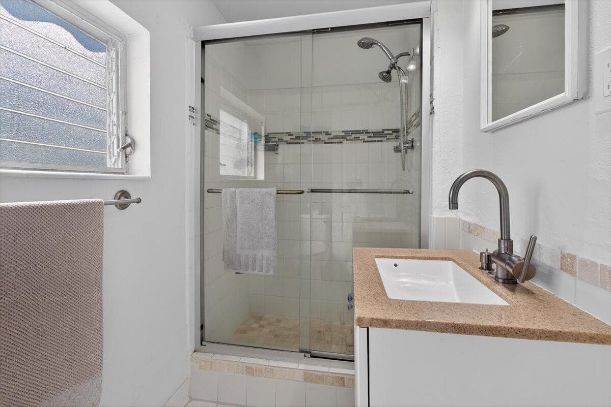 110 NE 30th Street, Pompano Beach, FL 33064 — photo 17 of 31