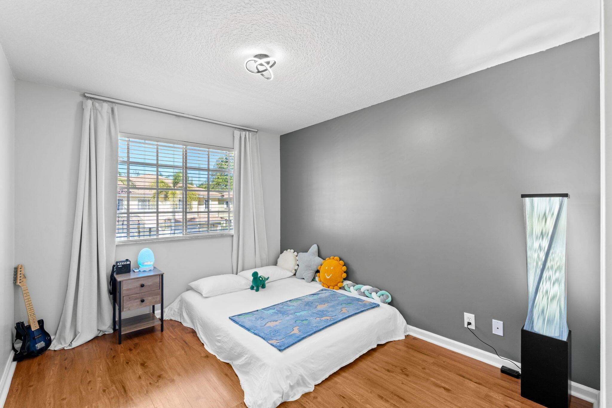948 Imperial Lake Road, West Palm Beach, FL 33413 — photo 17 of 67