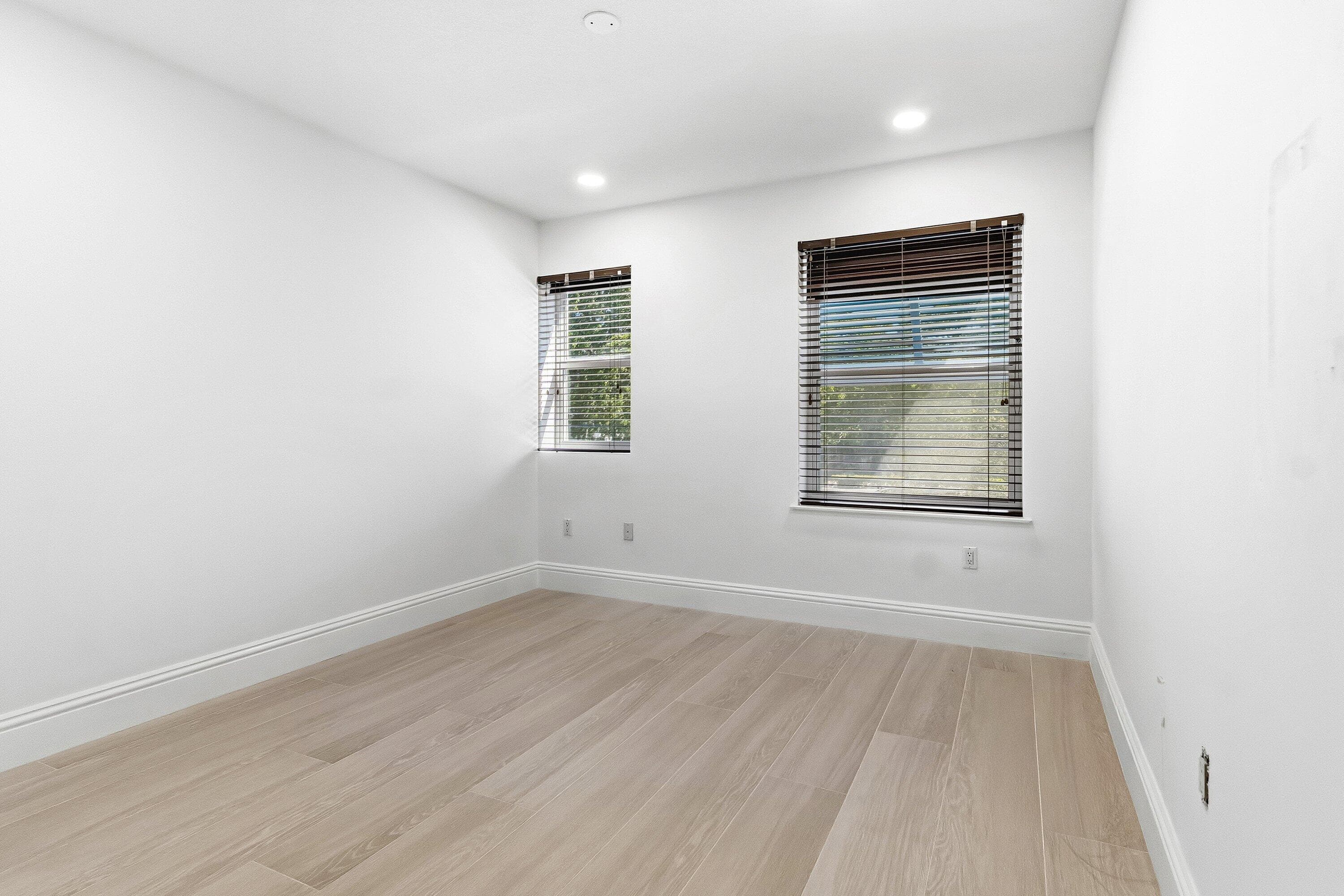 122 SE 6th Avenue 3, Delray Beach, FL 33483 — photo 16 of 39