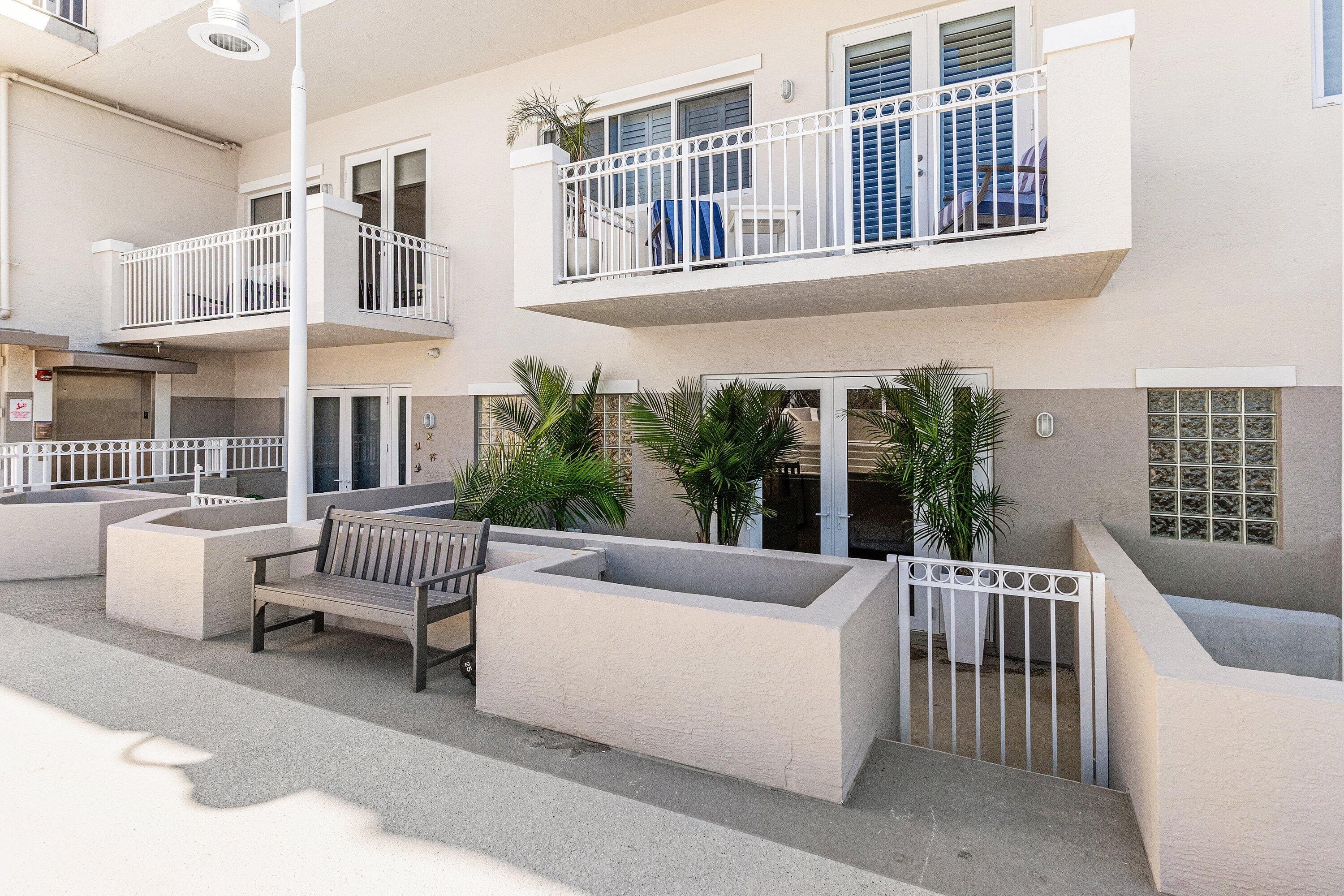 122 SE 6th Avenue 3, Delray Beach, FL 33483 — photo 28 of 39