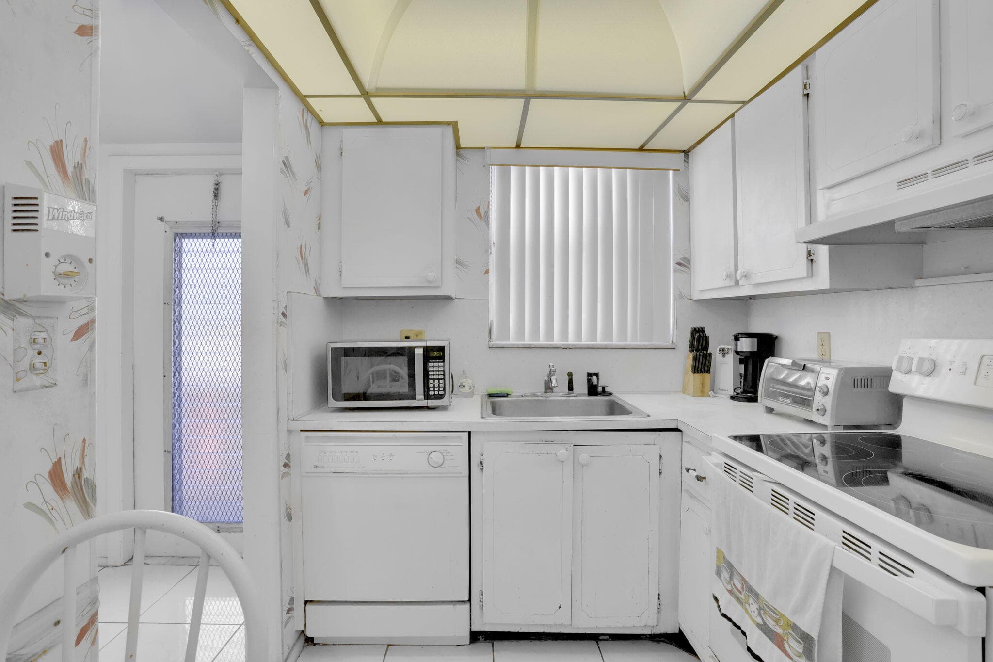 2751 E Sunrise Lakes Drive 204, Sunrise, FL 33322 — photo 8 of 27