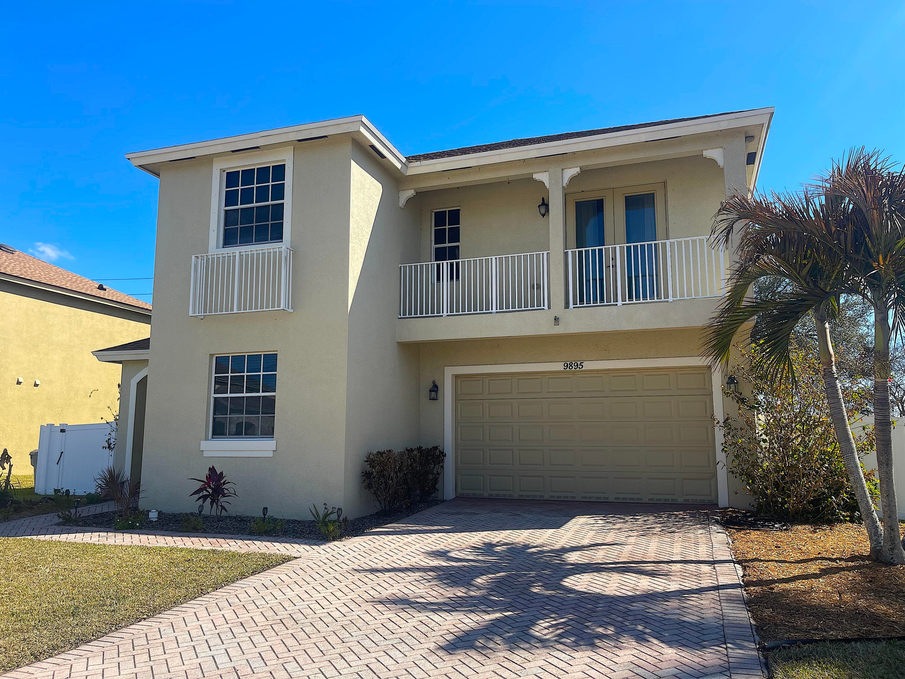9895 E Verona Circle, Vero Beach, FL 32966 — photo 2 of 53