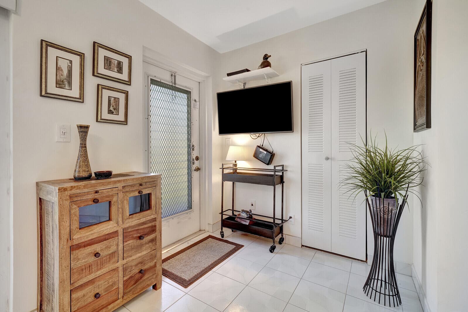 7547 S Oriole Boulevard 202, Delray Beach, FL 33446 — photo 4 of 17