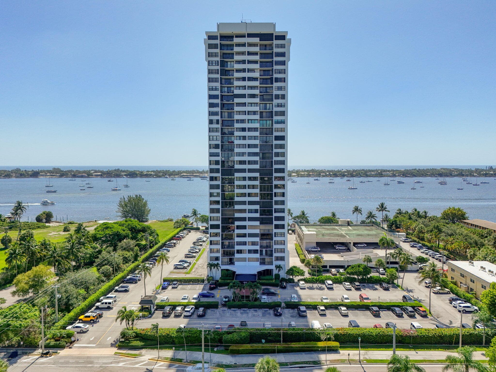 5600 N Flagler Drive 2703, West Palm Beach, FL 33407 — photo 1 of 60