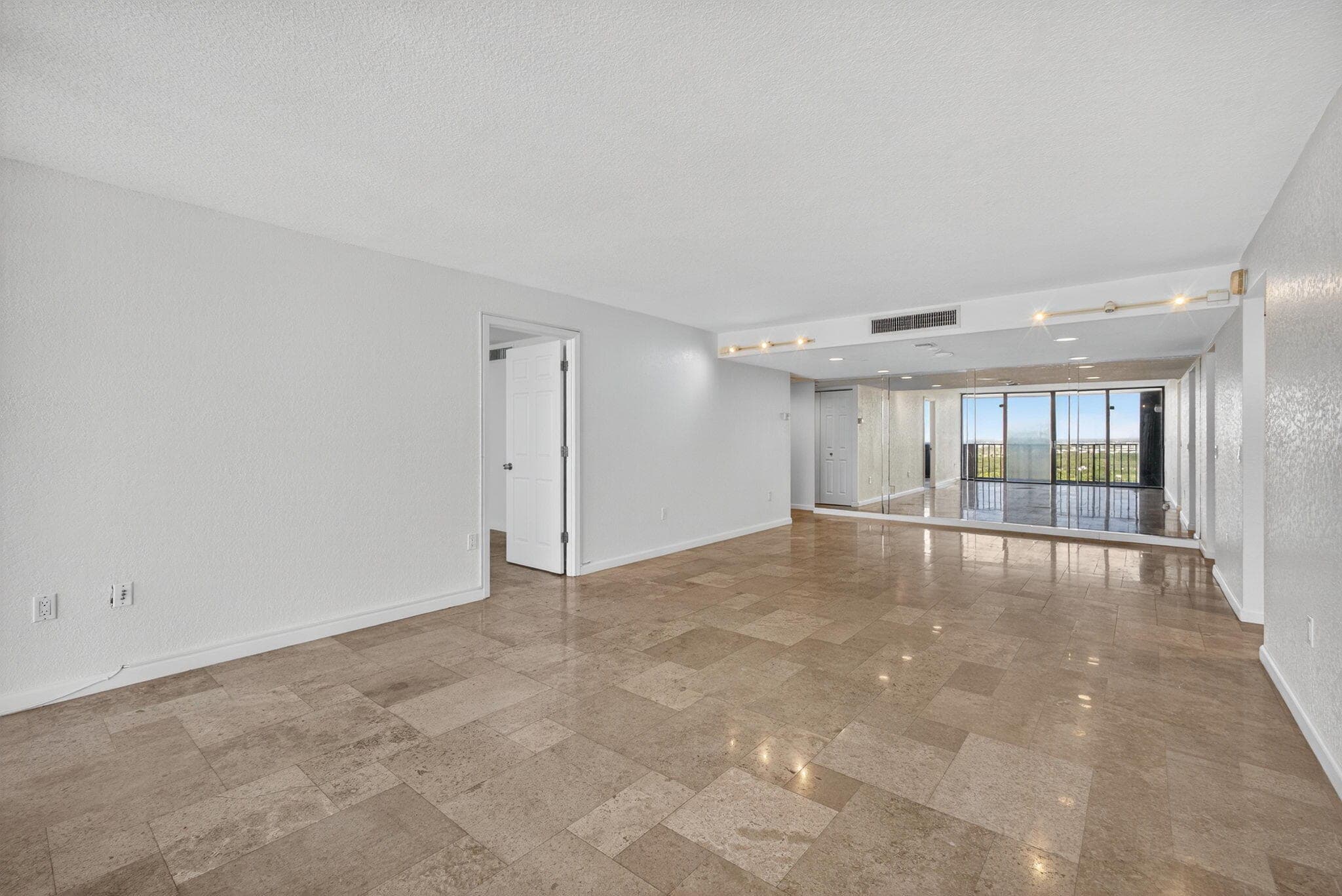 5600 N Flagler Drive 2703, West Palm Beach, FL 33407 — photo 5 of 60