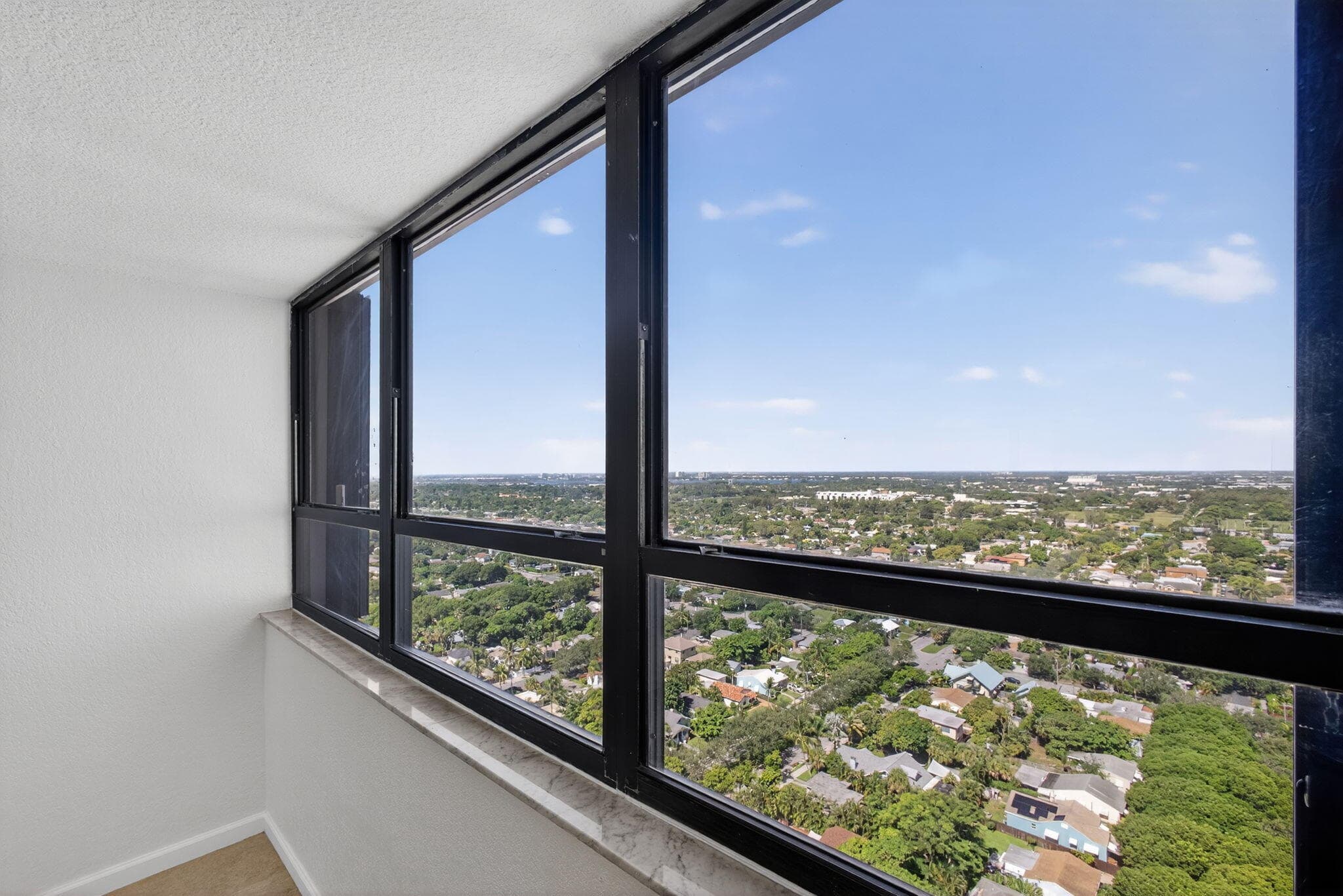 5600 N Flagler Drive 2703, West Palm Beach, FL 33407 — photo 14 of 60