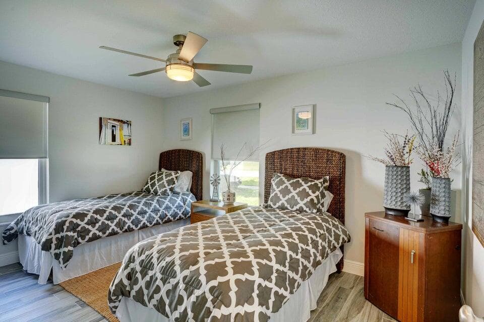 2594 Marcinski Road, Jupiter, FL 33477 — photo 3 of 10