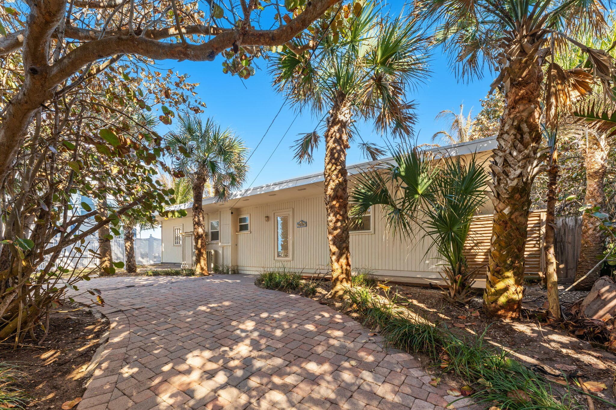 9556 Doubloon Drive, Vero Beach, FL 32963 — photo 12 of 63