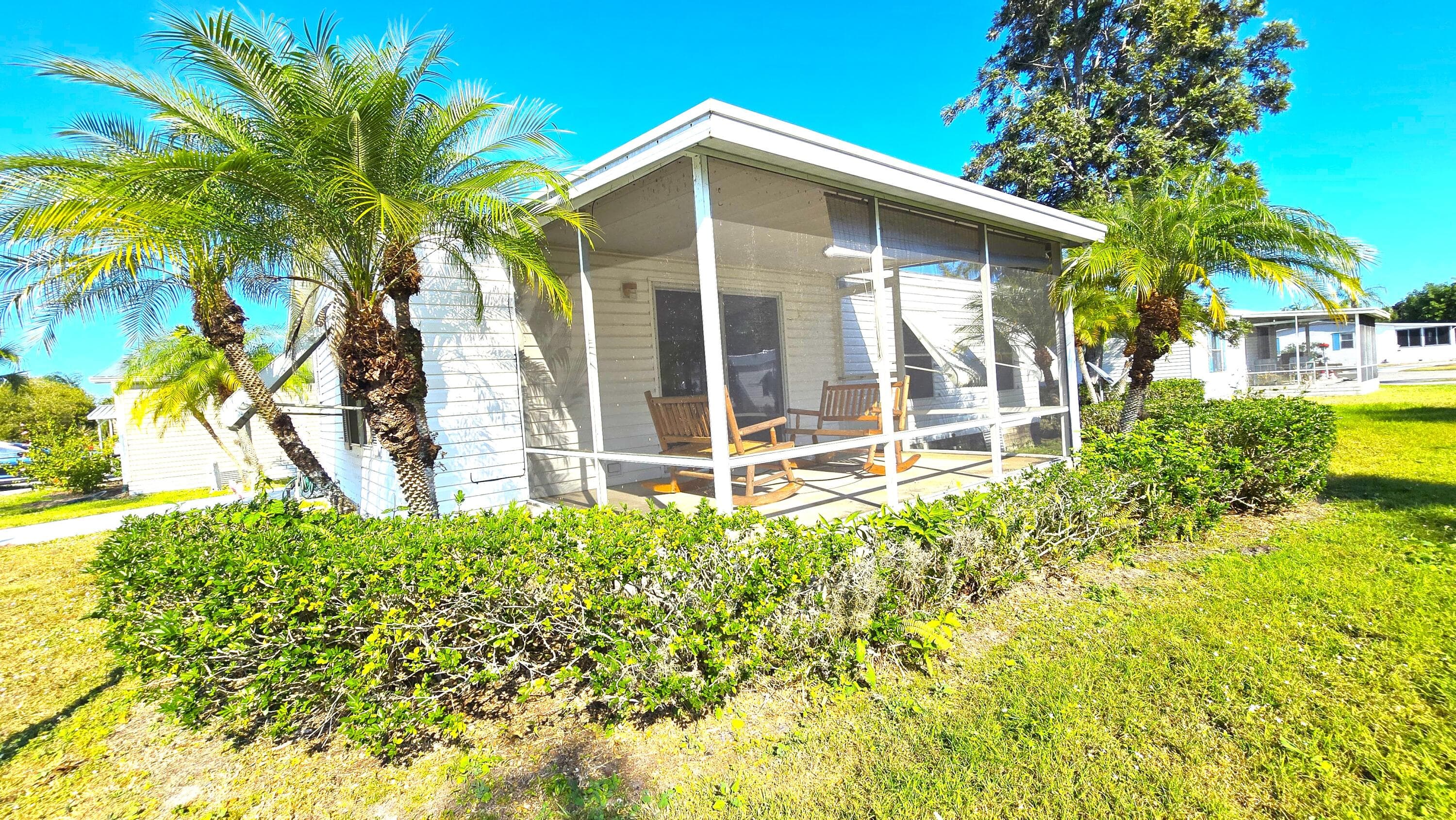 5680 Hemingway Court 15, Fort Pierce, FL 34982 — photo 4 of 18