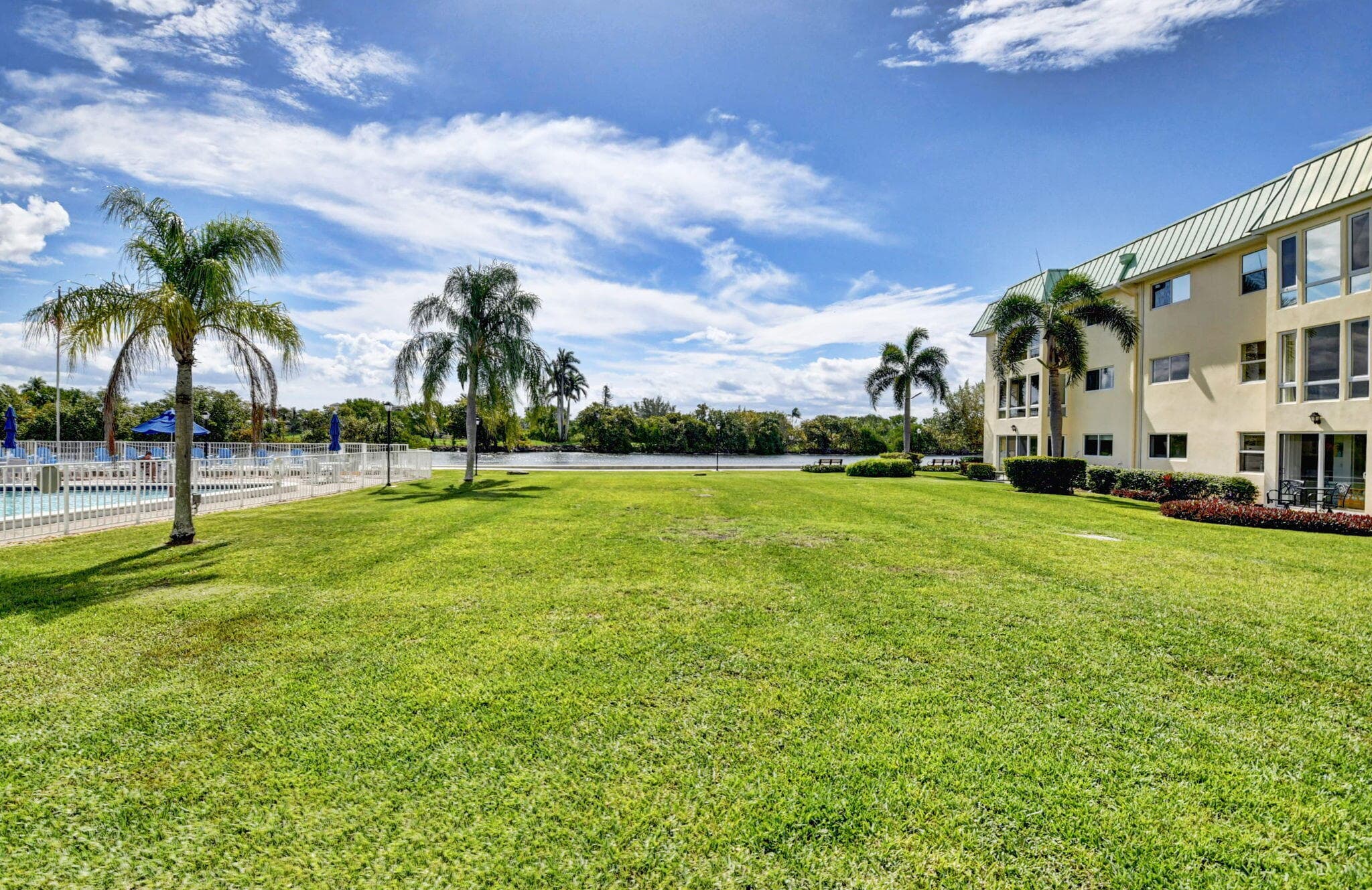 10 Colonial Club Drive 305, Boynton Beach, FL 33435 — photo 34 of 40
