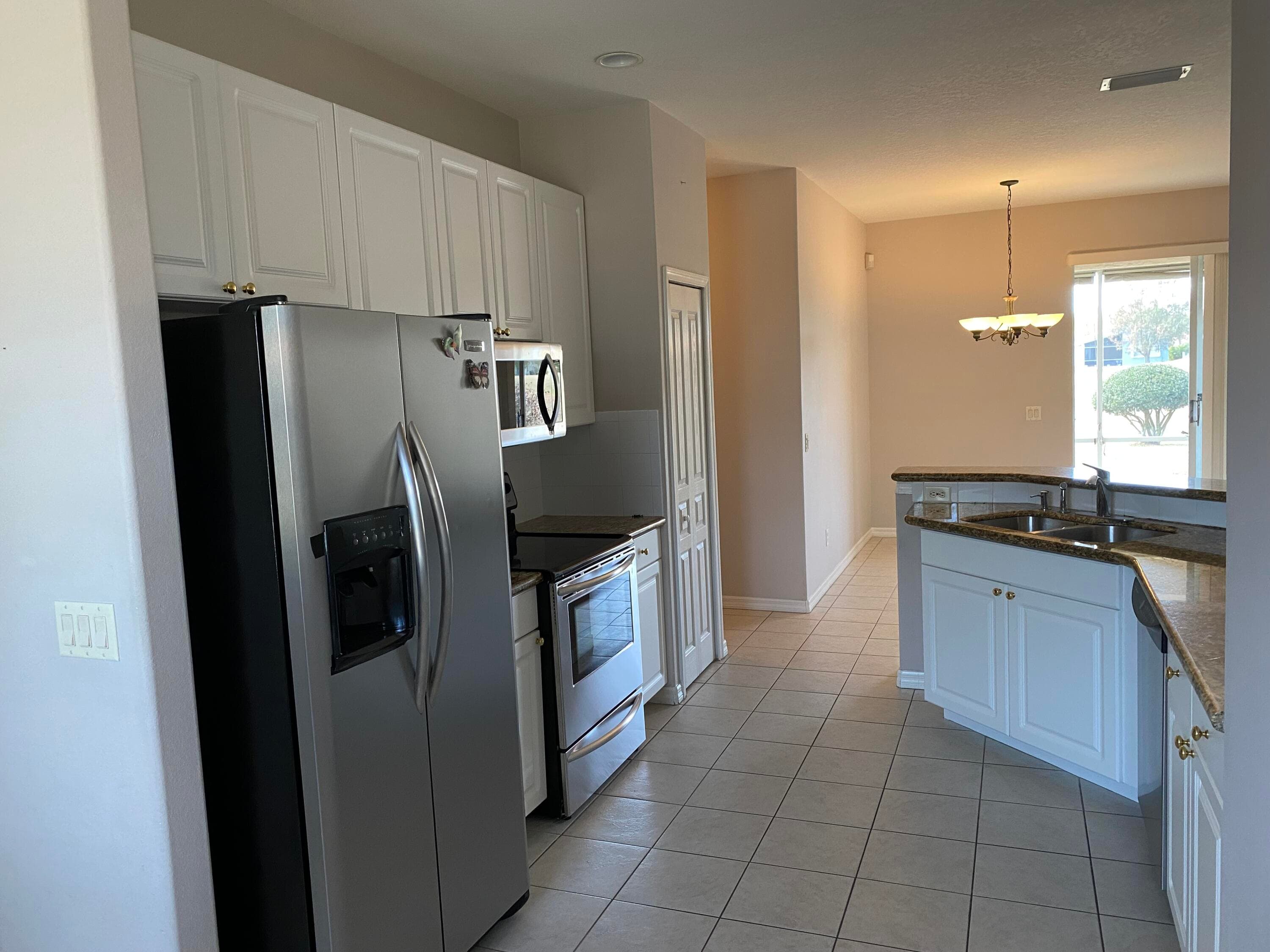 546 Waverly Circle, Port St. Lucie, FL 34983 — photo 7 of 29
