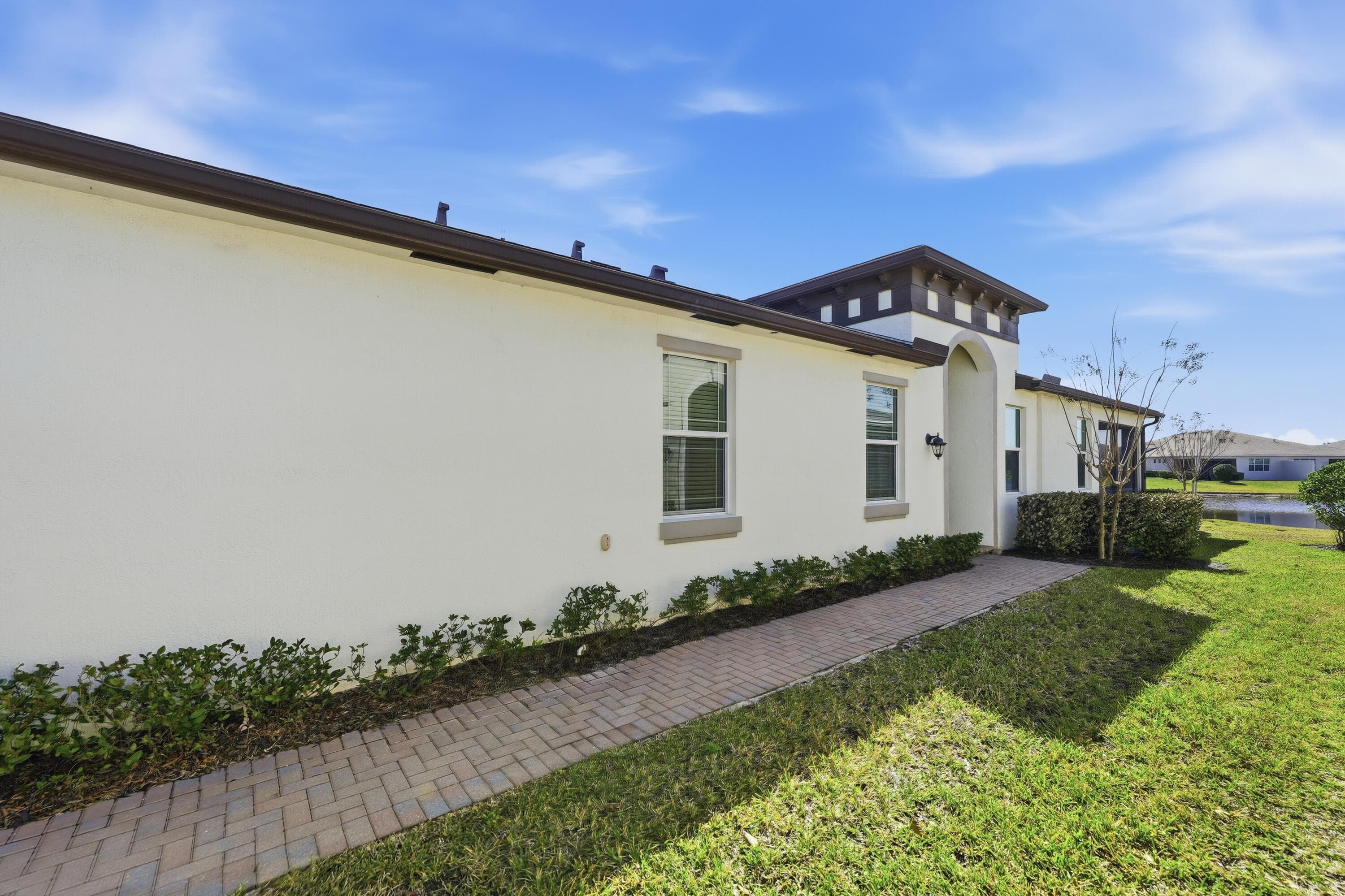 11554 SW Lake Park Drive, Port St. Lucie, FL 34987 — photo 5 of 60