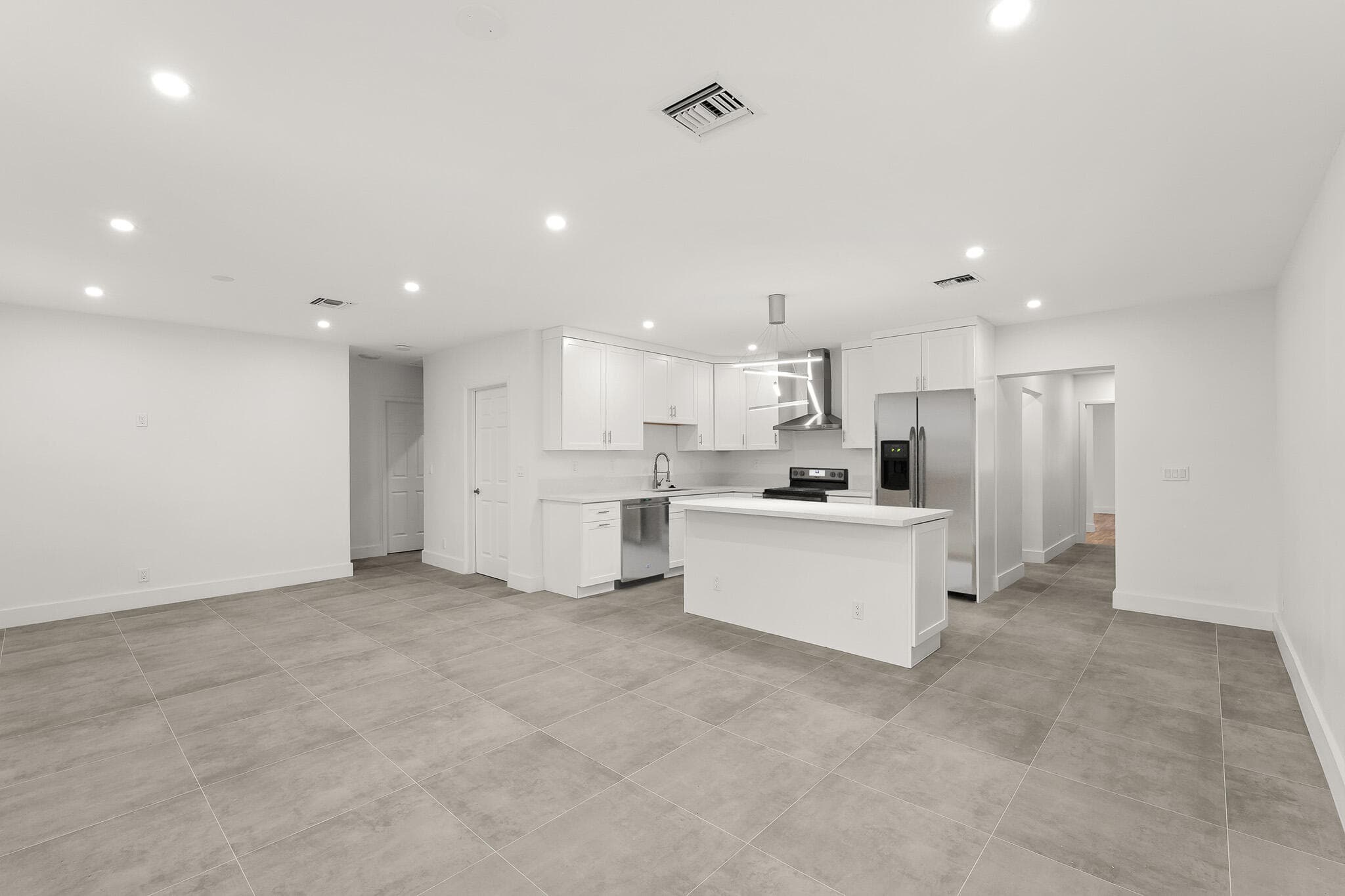 1311 Avenue H, Riviera Beach, FL 33404 — photo 4 of 32
