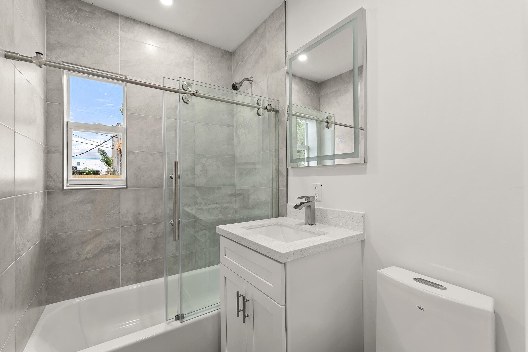 1311 Avenue H, Riviera Beach, FL 33404 — photo 15 of 32
