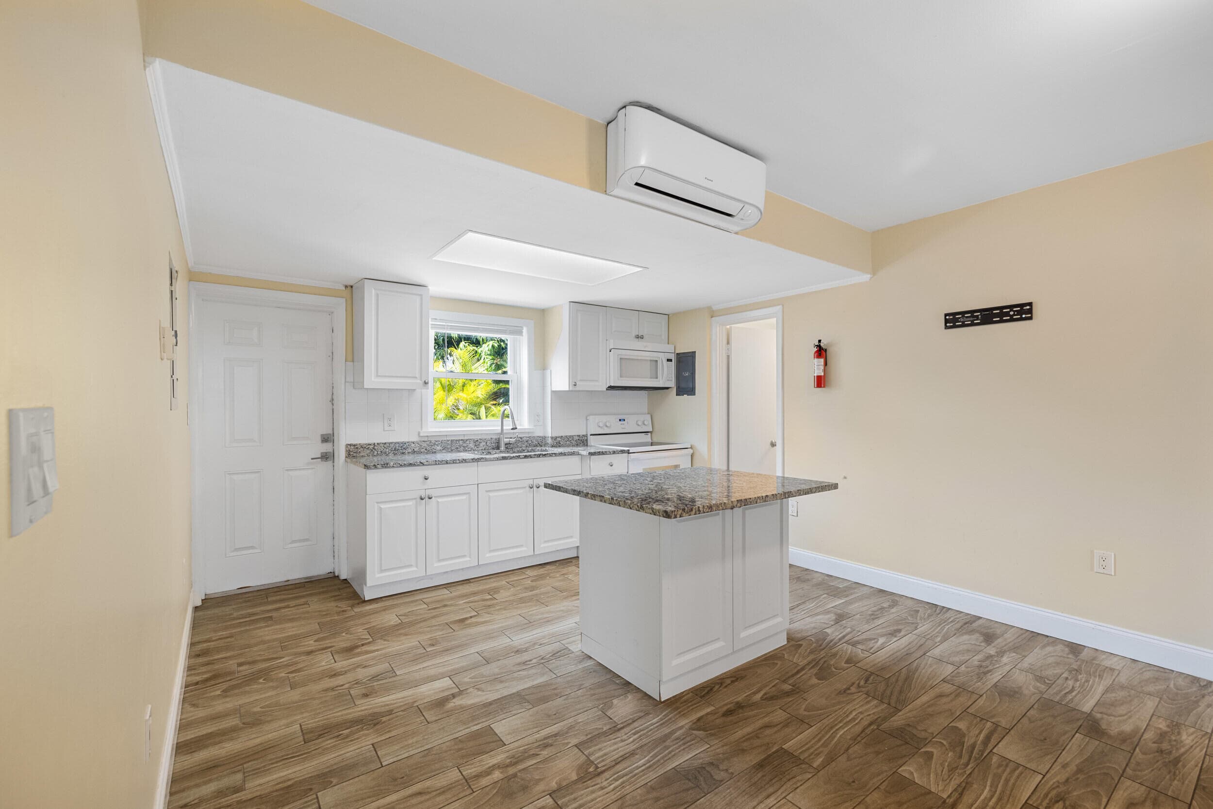 5409 N Flagler Drive, West Palm Beach, FL 33407 — photo 6 of 35