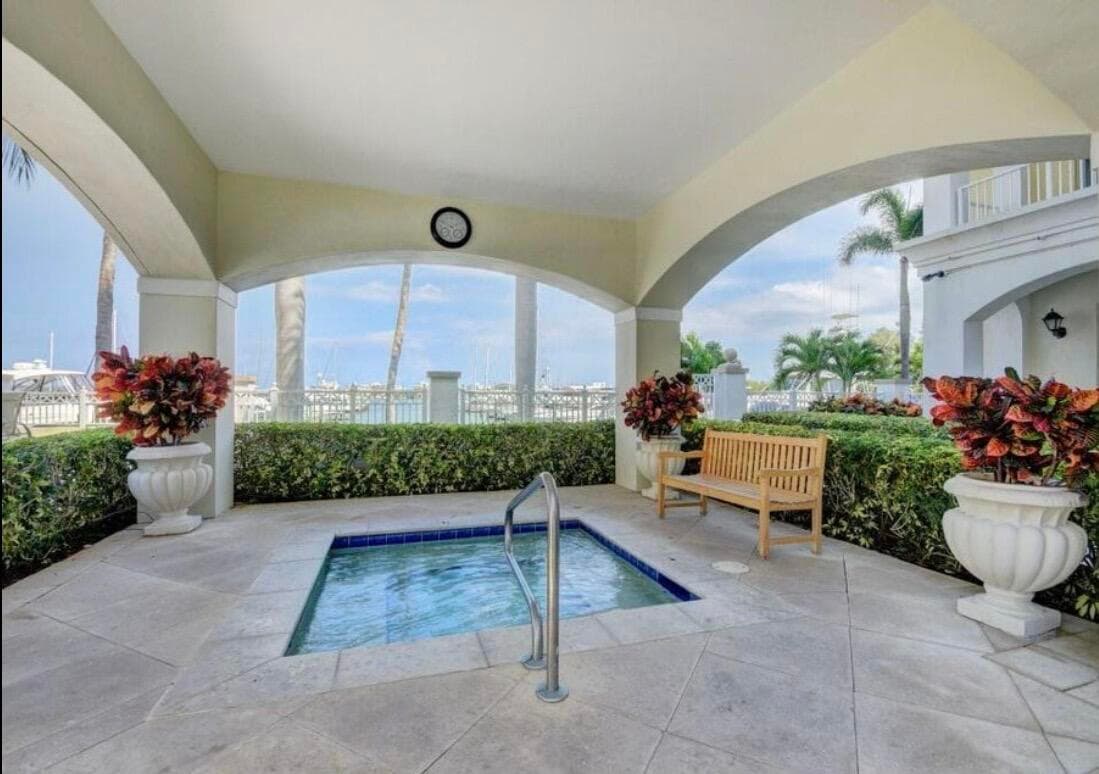 804 E Windward Way 316, Lantana, FL 33462 — photo 21 of 56