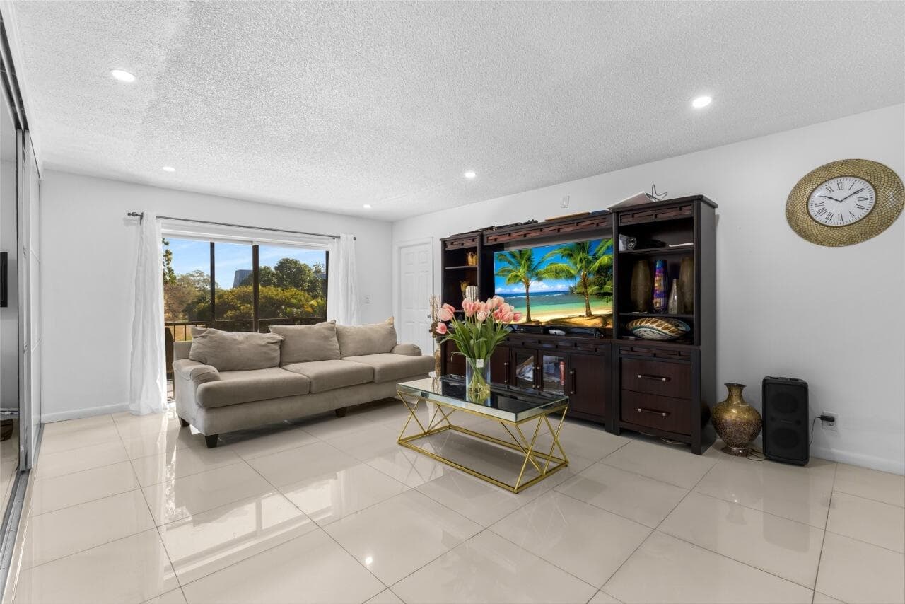 6301 N Falls Cir Drive 307, Lauderhill, FL 33319 — photo 11 of 37