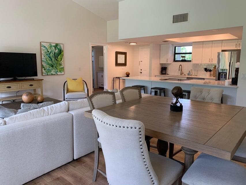 11863 Wimbledon Circle 508, Wellington, FL 33414 — photo 9 of 21