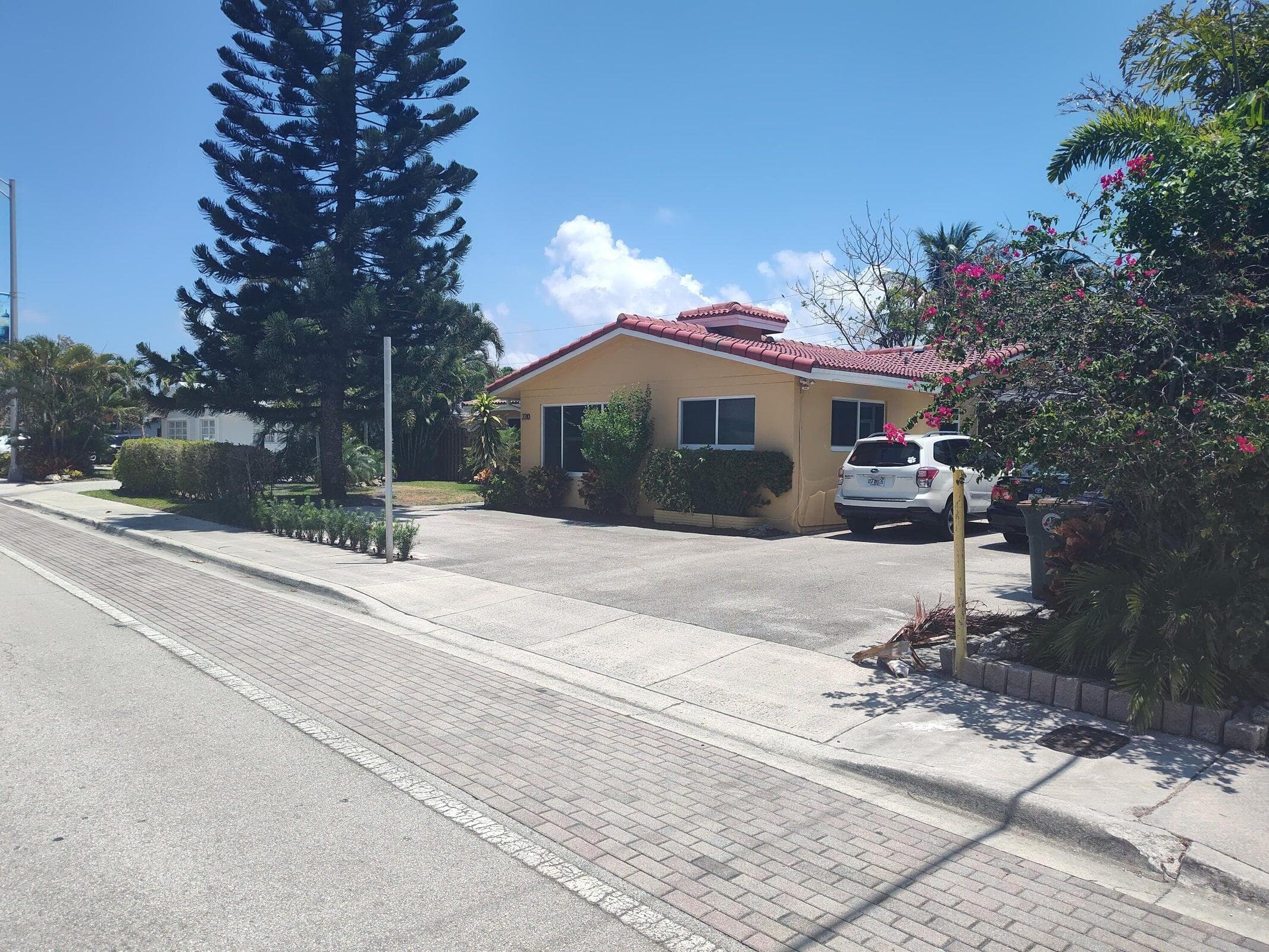 2210 NE 36th Street A&b, Lighthouse Point, FL 33064 — photo 1 of 26