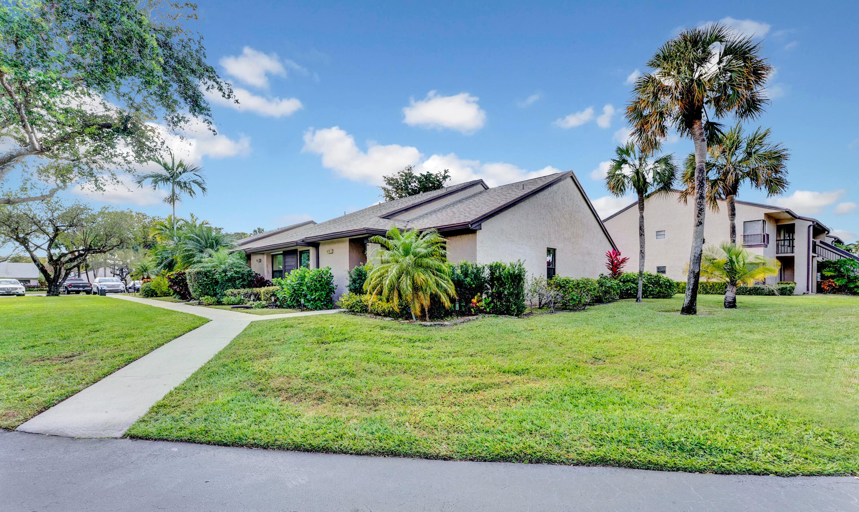 8379 Boca Glades Boulevard E, Boca Raton, FL 33434 — photo 2 of 30