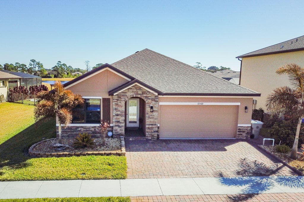 6560 Canterbridge Drive, Vero Beach, FL 32967 — photo 3 of 48
