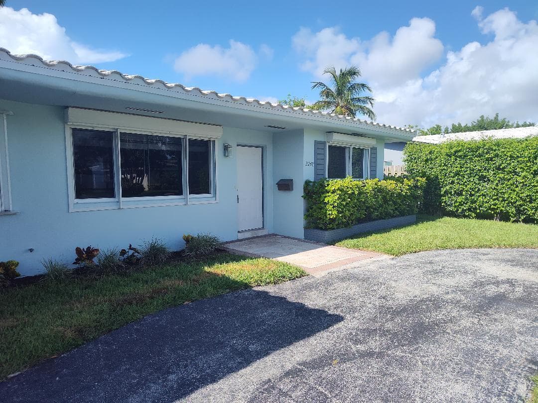 2248 NE 37th Street, Lighthouse Point, FL 33064 — photo 2 of 19