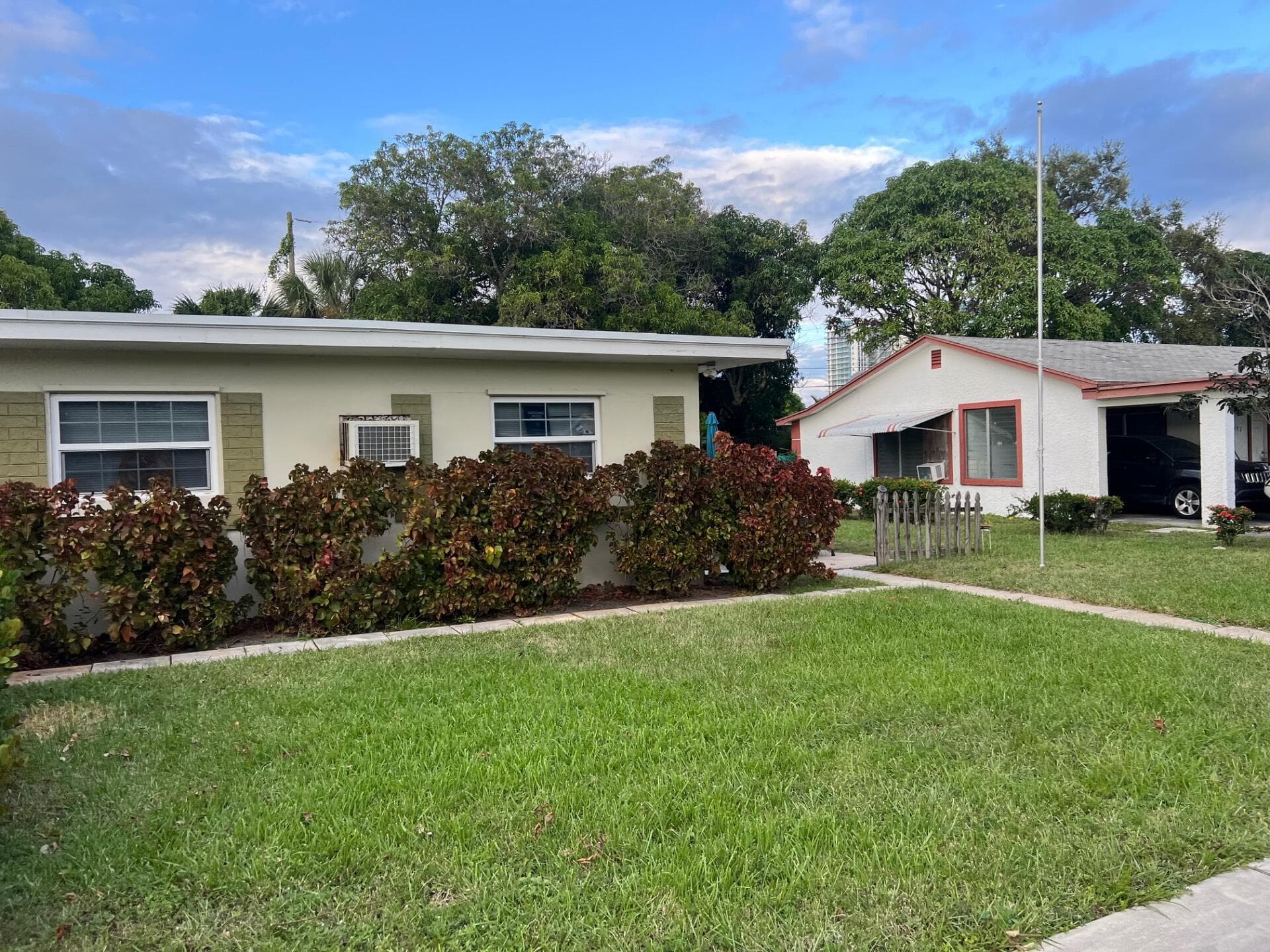 182 W 34th Street 1, Riviera Beach, FL 33404 — photo 2 of 11