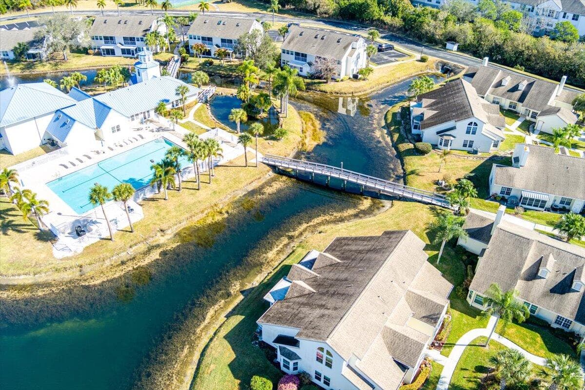 1827 Aynsley Way 5, Vero Beach, FL 32966 — photo 36 of 43