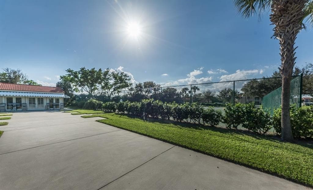 1640 N 42nd Circle 206, Vero Beach, FL 32967 — photo 16 of 34
