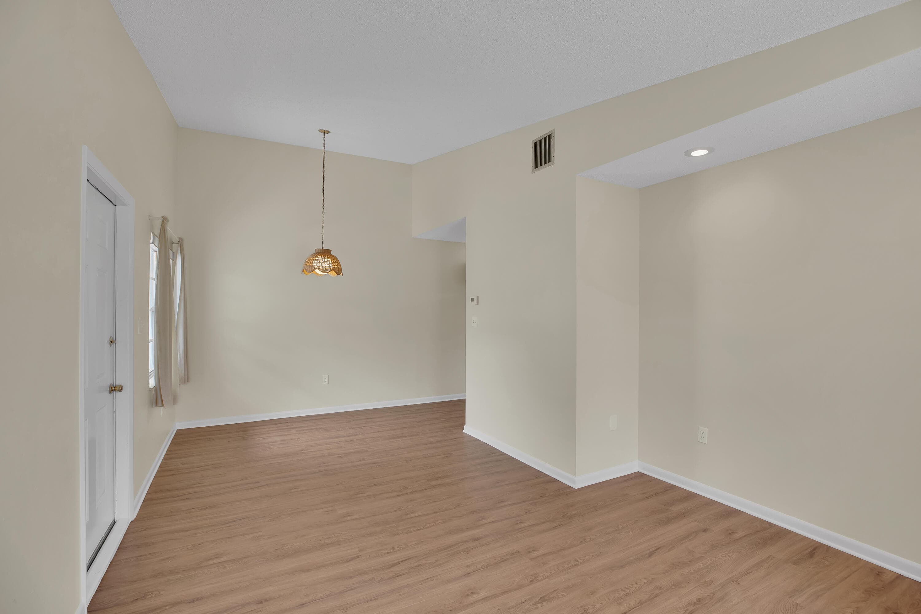 2007 Oleander Boulevard Apt D, Fort Pierce, FL 34950 — photo 12 of 41