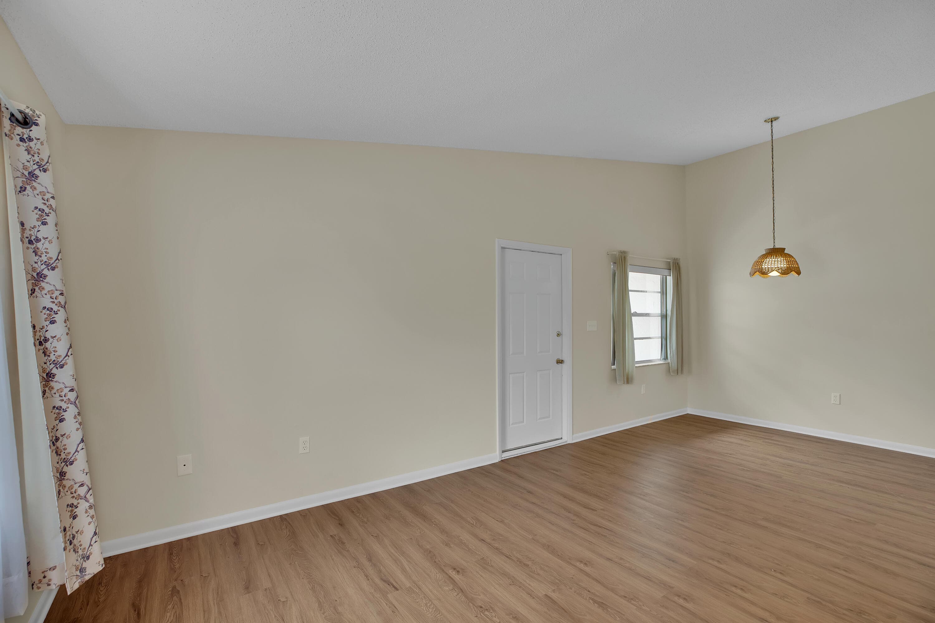 2007 Oleander Boulevard Apt D, Fort Pierce, FL 34950 — photo 13 of 41