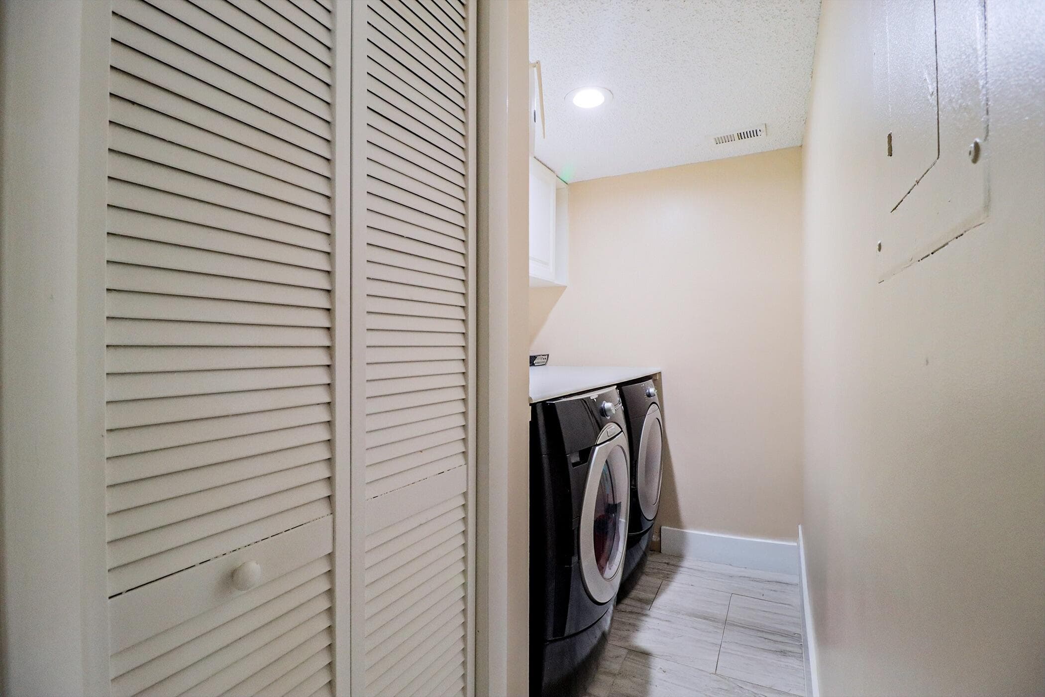 450 Palm Circle 106, Pembroke Pines, FL 33025 — photo 9 of 87