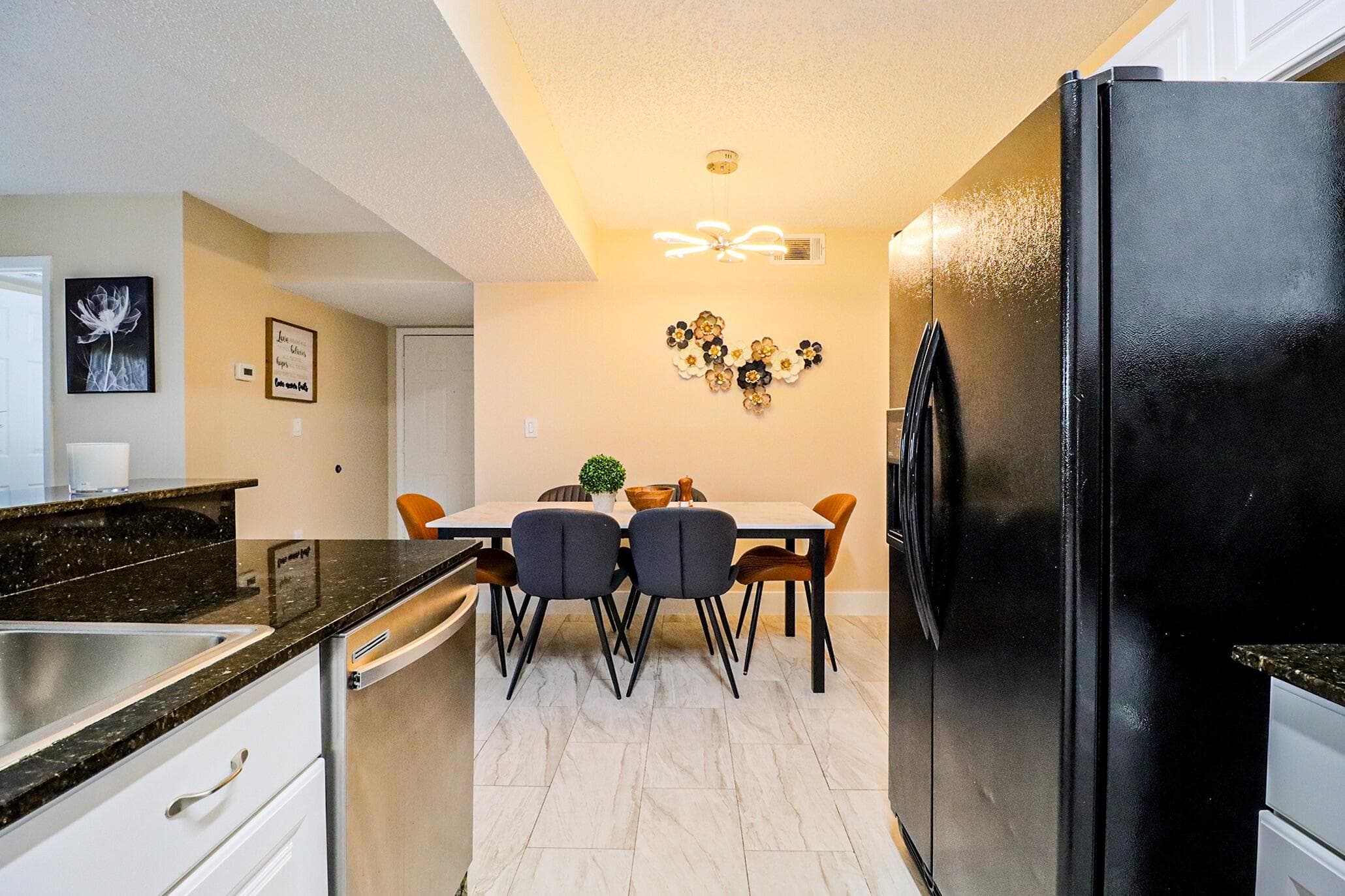 450 Palm Circle 106, Pembroke Pines, FL 33025 — photo 27 of 87