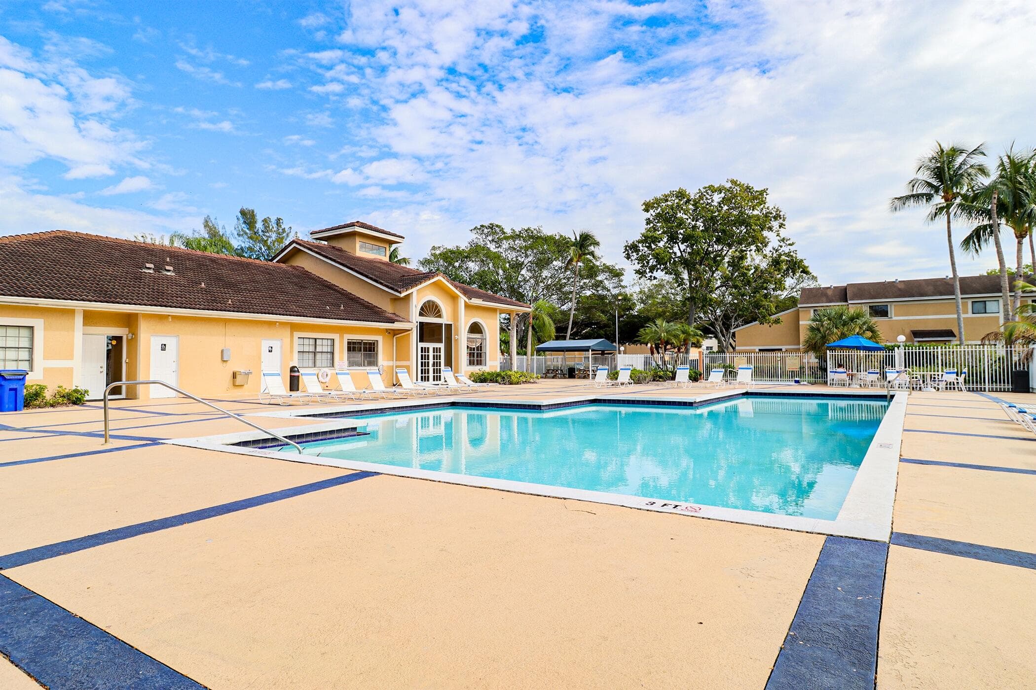 450 Palm Circle 106, Pembroke Pines, FL 33025 — photo 61 of 87