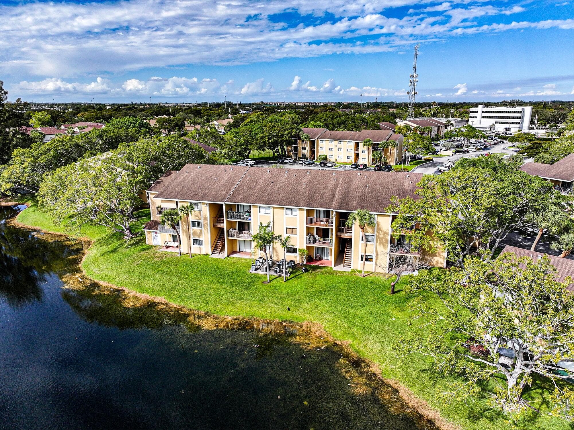 450 Palm Circle 106, Pembroke Pines, FL 33025 — photo 73 of 87