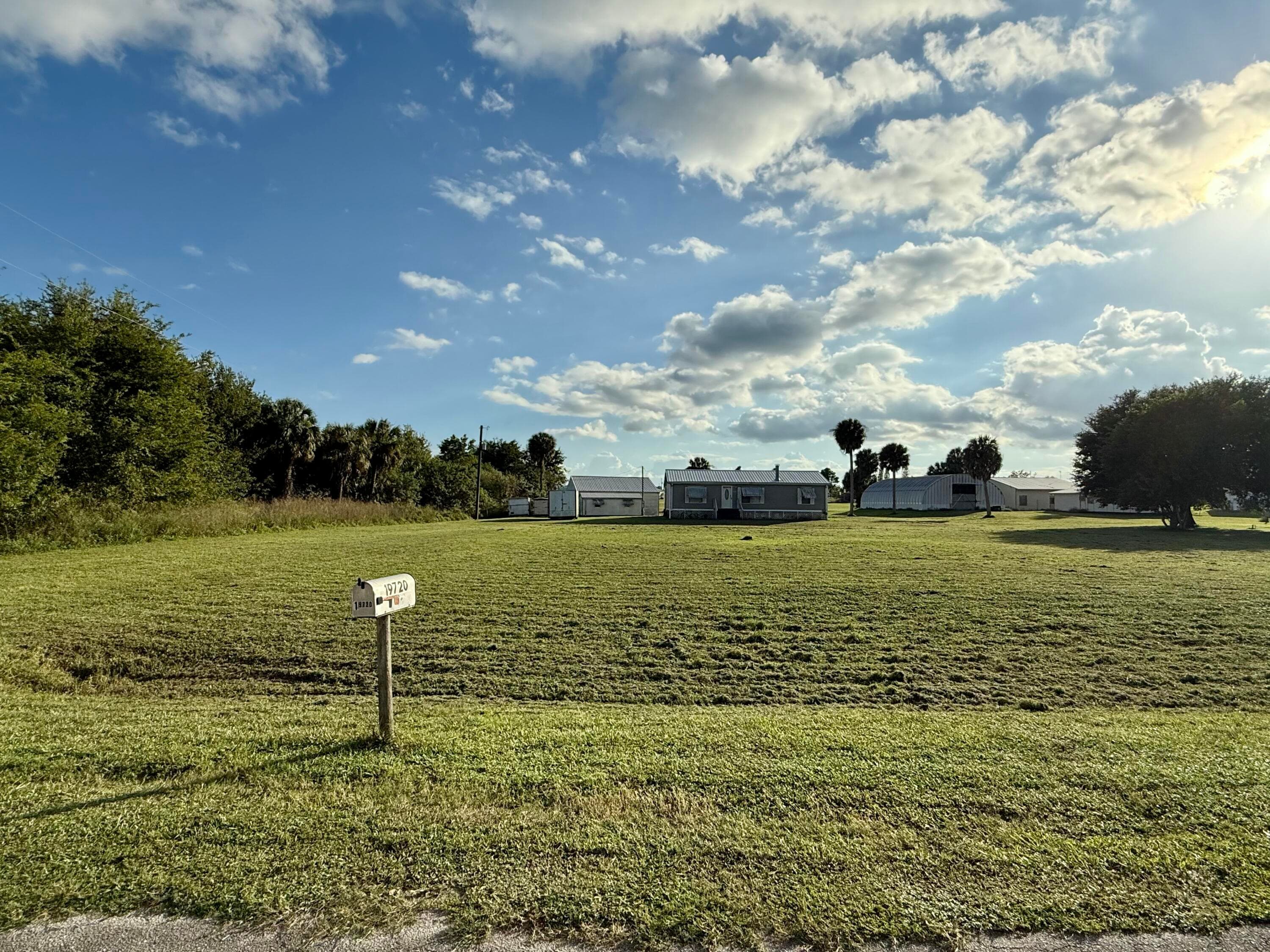 19720 NW 94th Drive, Okeechobee, FL 34972 — photo 3 of 5