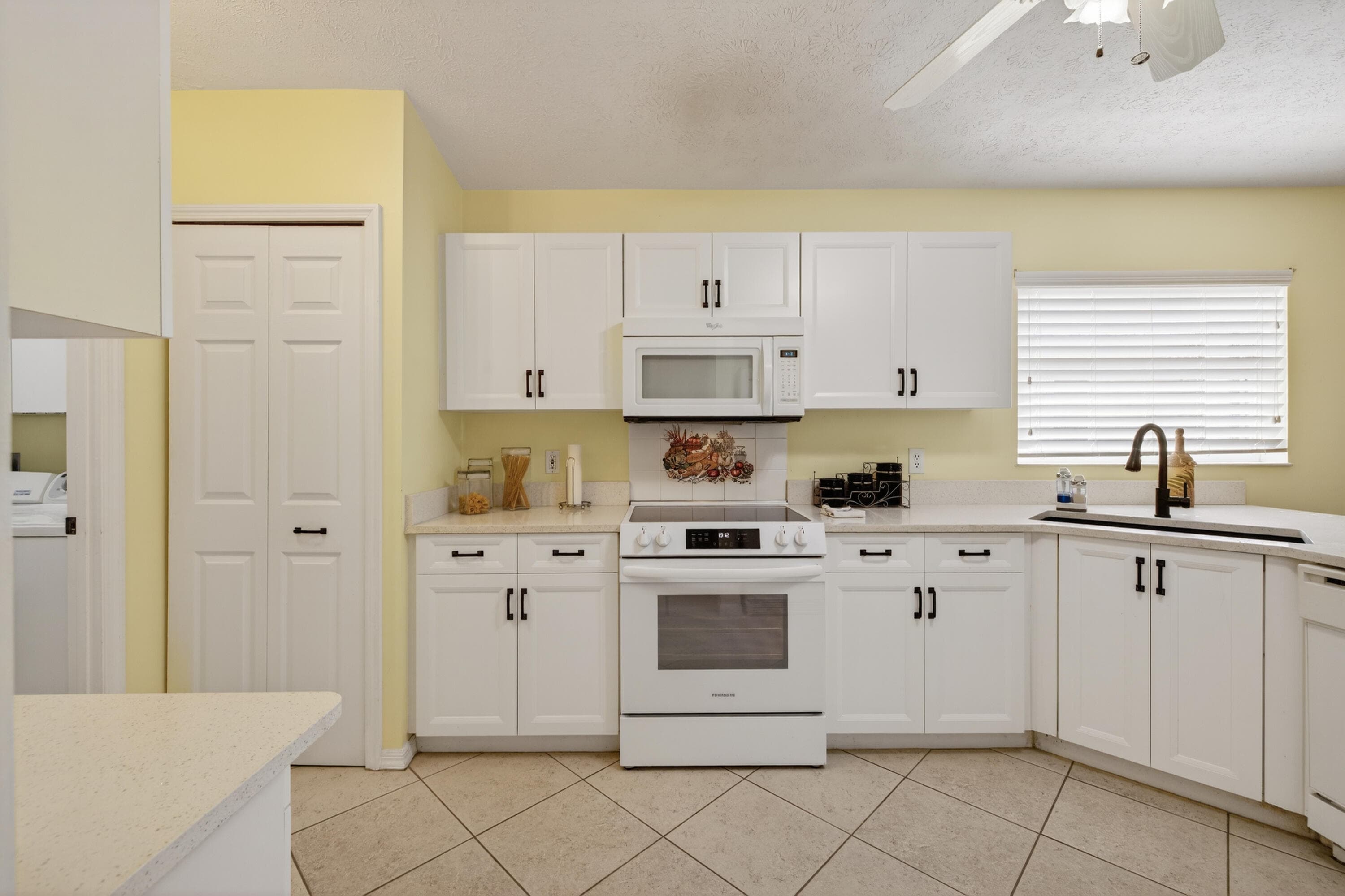 6737 Campanilla, Fort Pierce, FL 34951 — photo 10 of 41