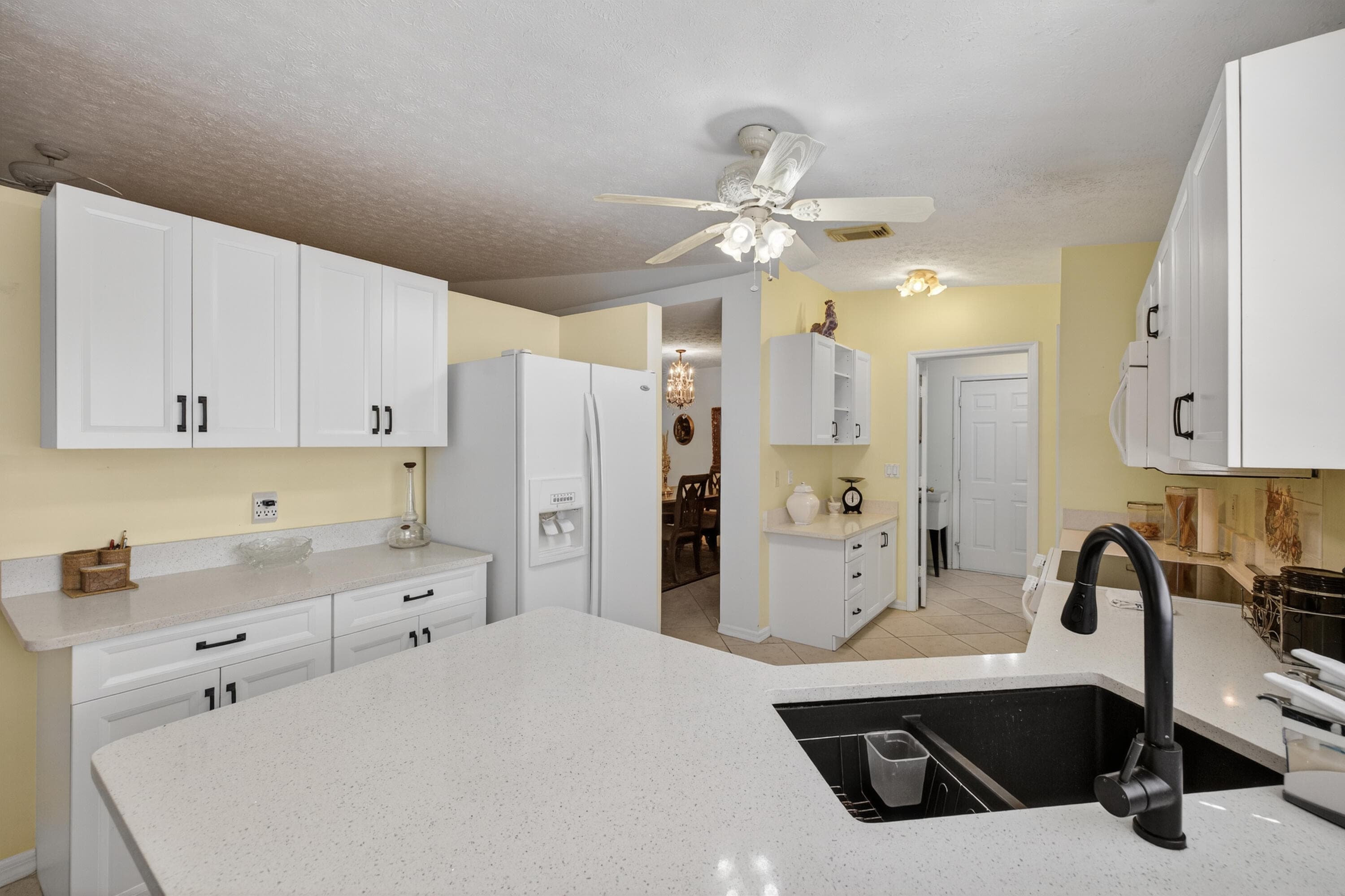 6737 Campanilla, Fort Pierce, FL 34951 — photo 9 of 41