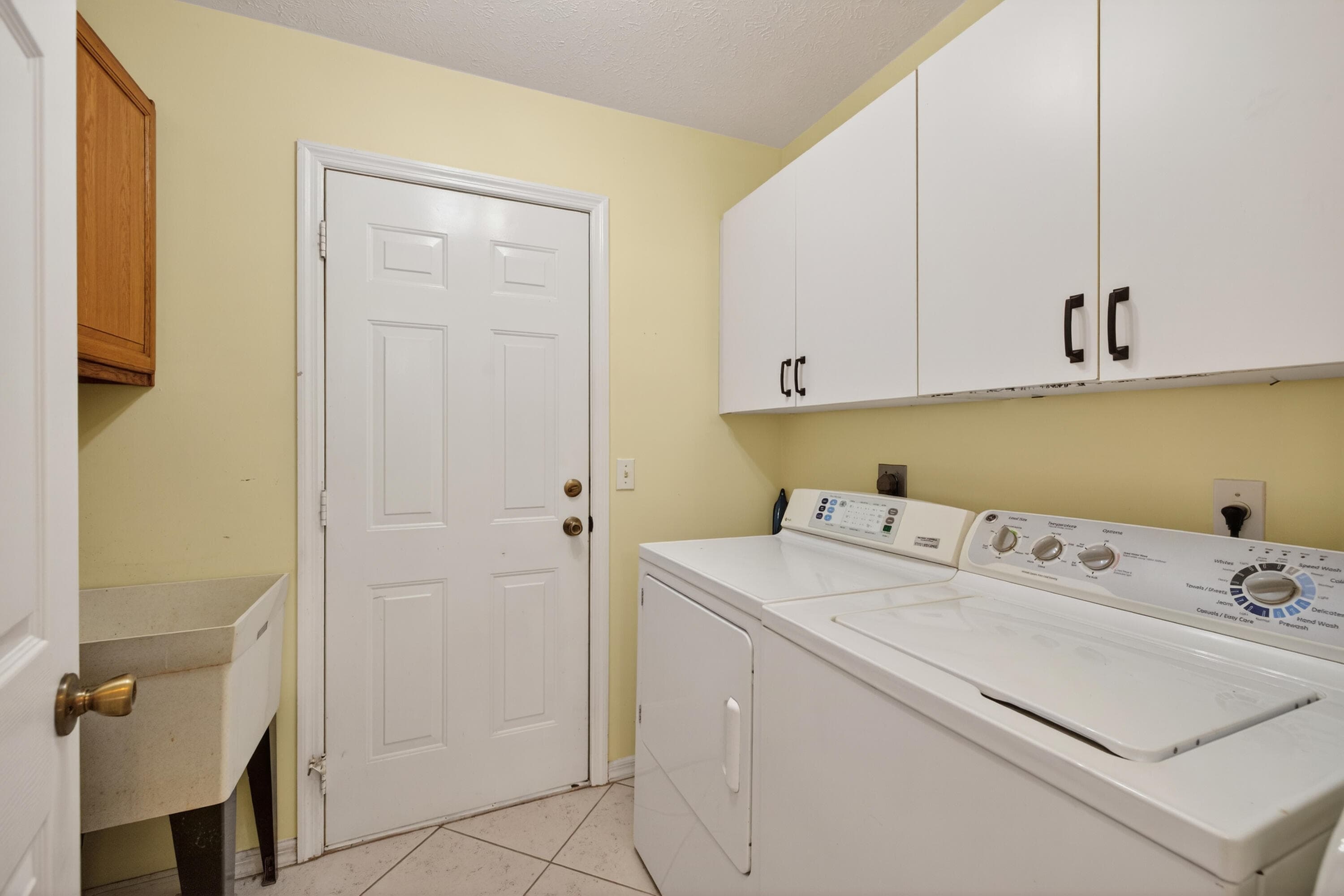 6737 Campanilla, Fort Pierce, FL 34951 — photo 18 of 41