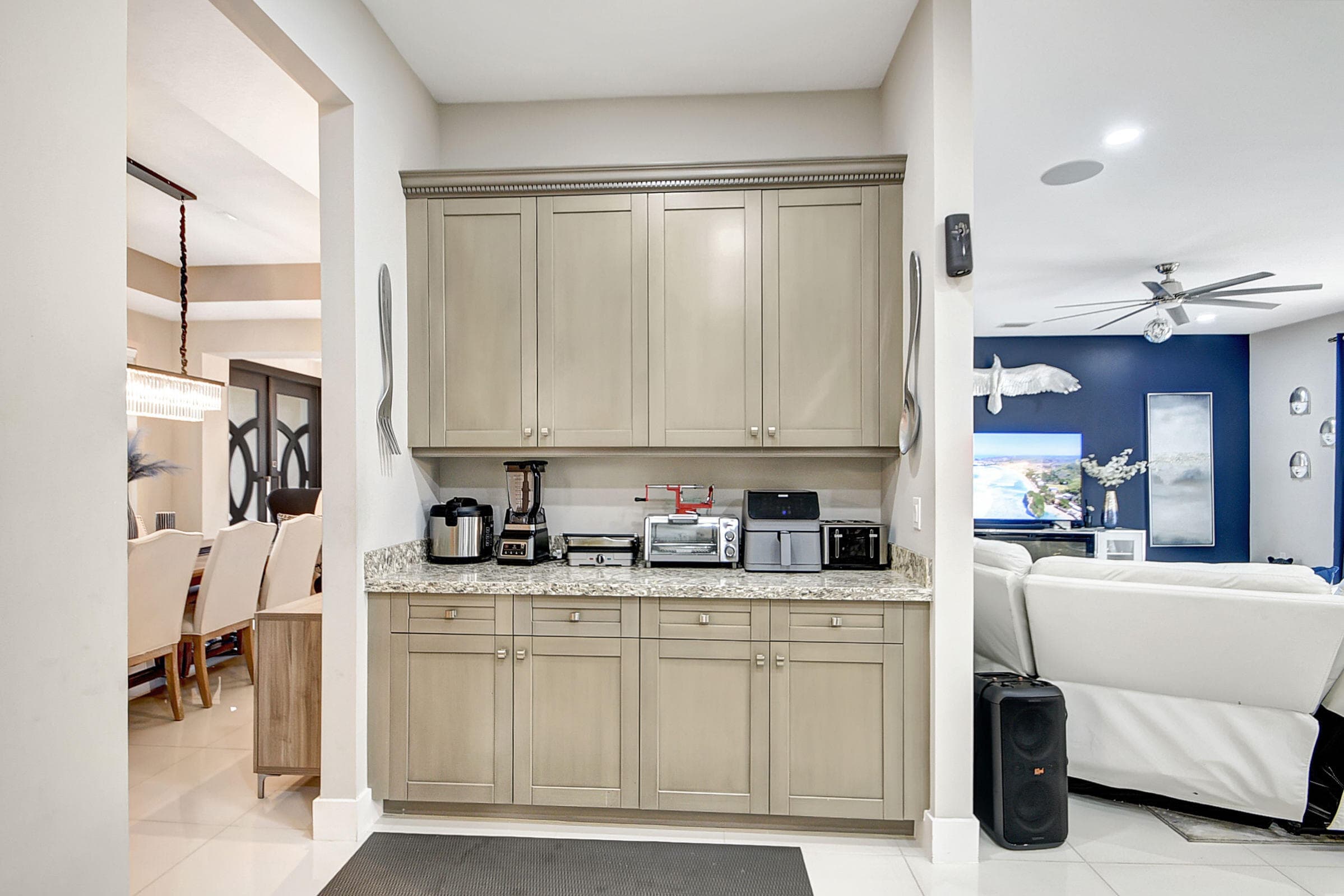 8952 Cypress Grove Lane, West Palm Beach, FL 33411 — photo 10 of 59